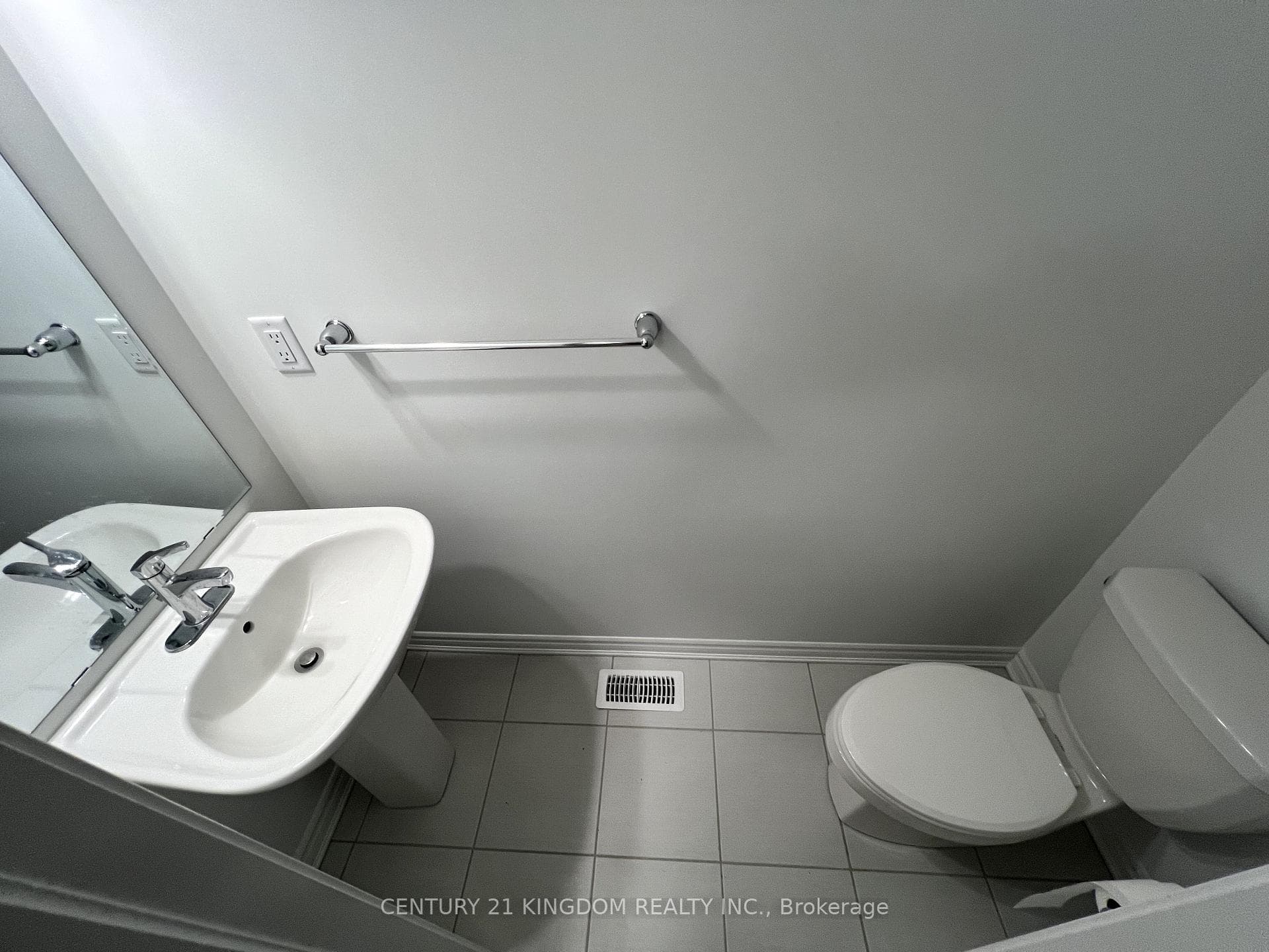 1531 Scarlett Trail photo 4