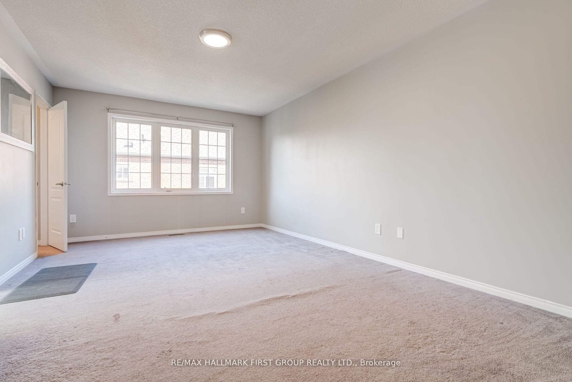 47 Hinsley Crescent photo 16