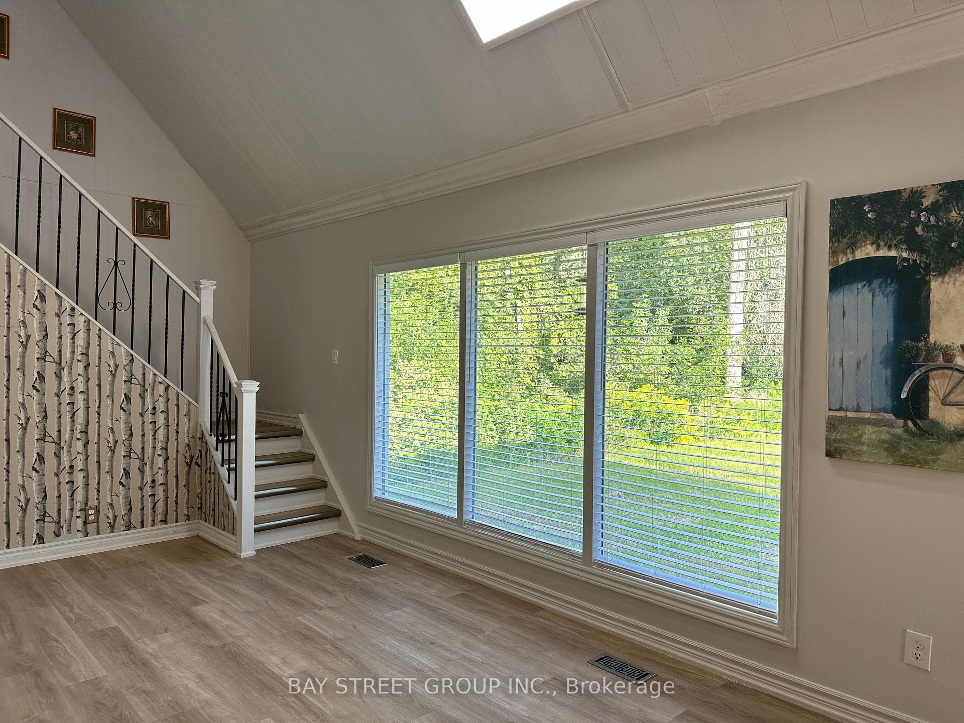 7258 9th Line photo 17