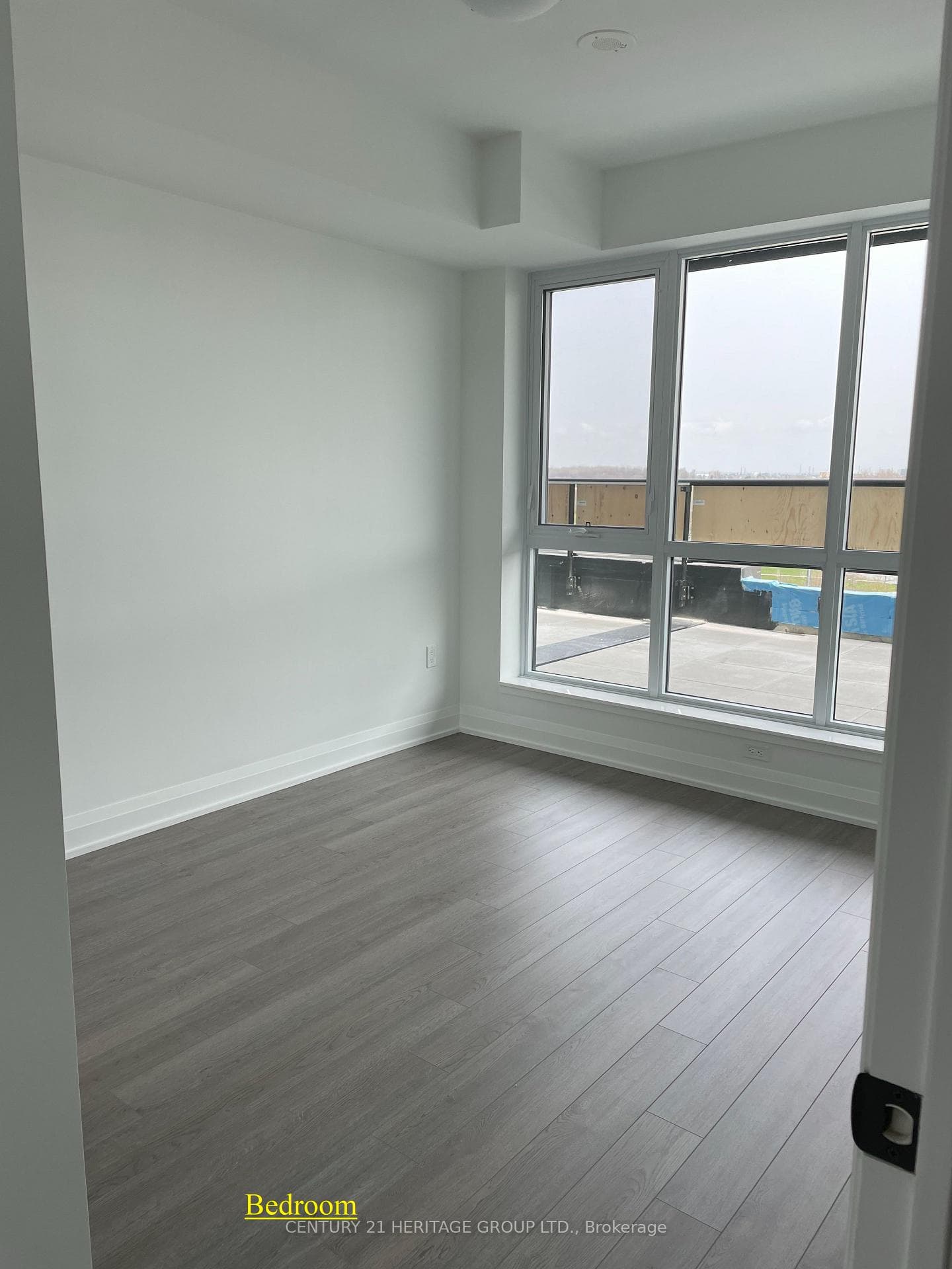 60 George Butchart Drive Unit 404 photo 6
