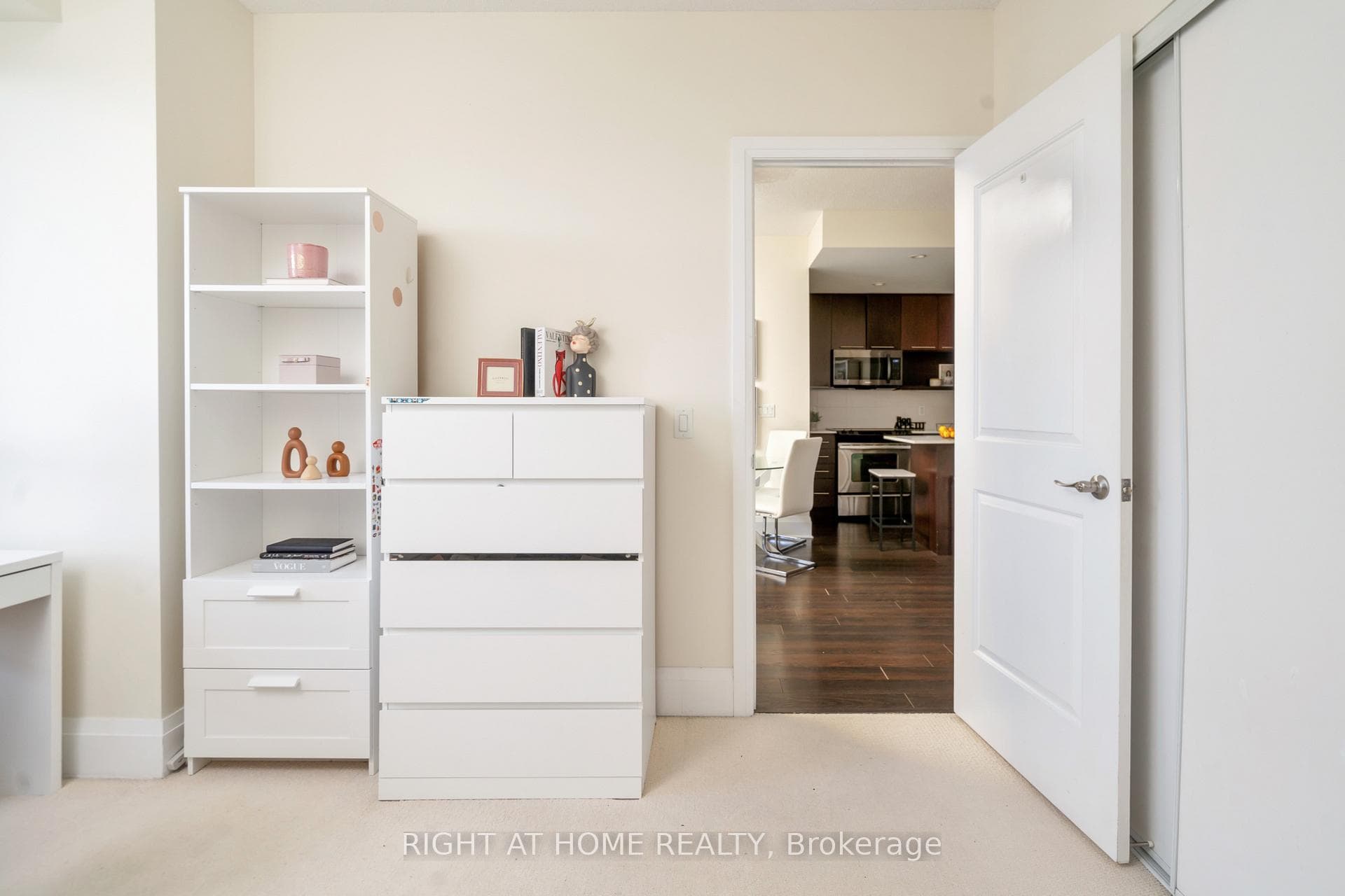 100 Harrison Garden Boulevard Unit 1607 photo 25
