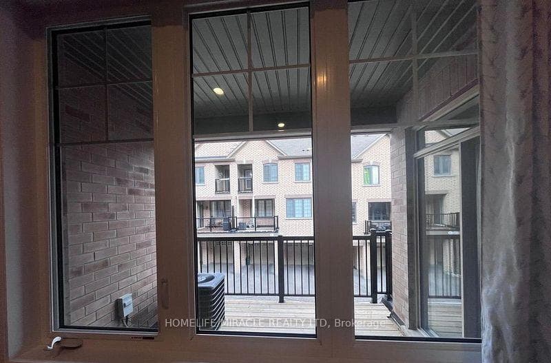103 Frederick Wilson Avenue photo 15