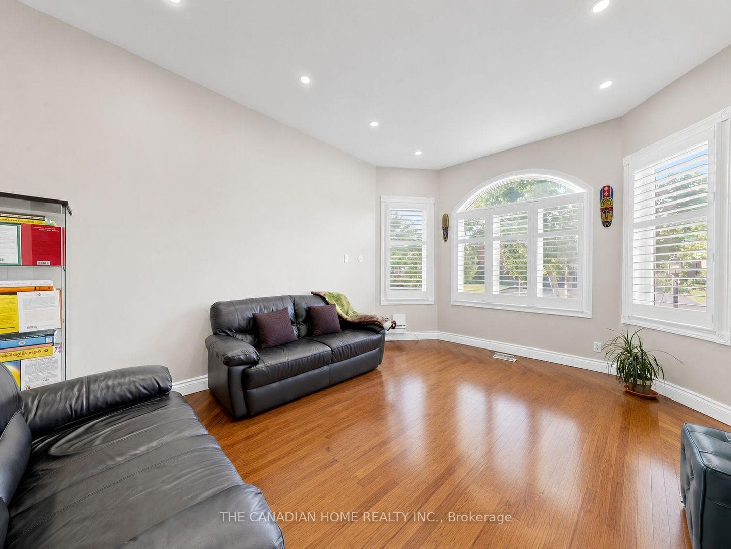19 Wigston Court photo 5