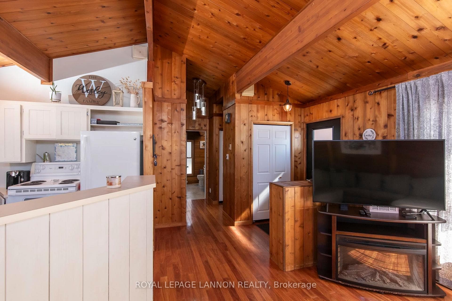 254 Sequoia Drive photo 4