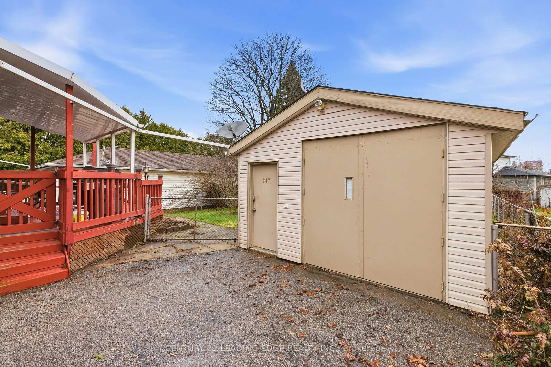 347 Nipigon Street photo 26