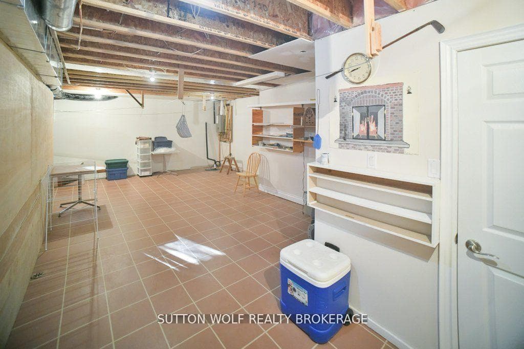 98 Harris Road photo 26