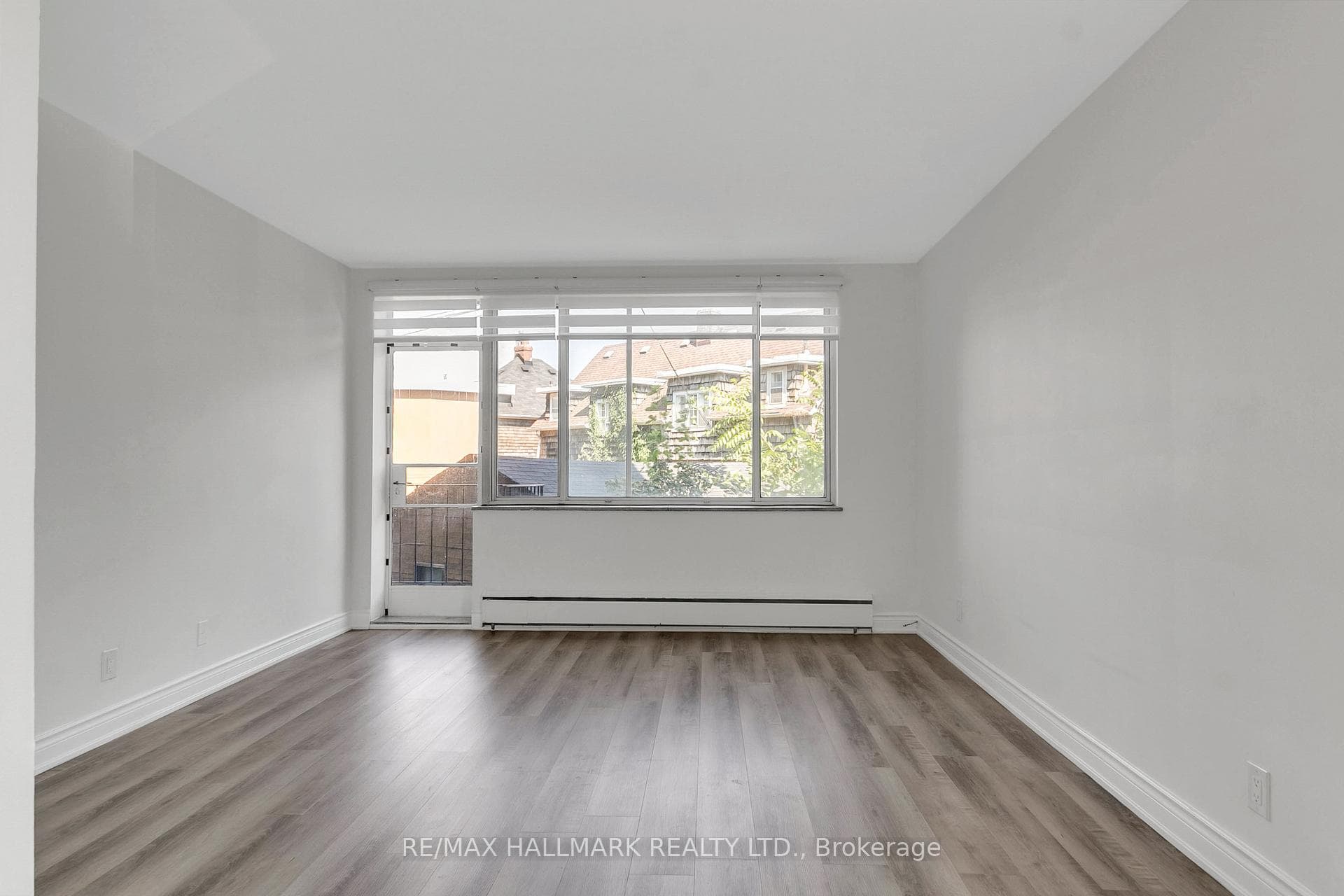 18 Kenrae Road Unit 2 photo 5