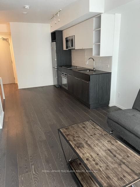 68 Shuter Street Unit 2107 photo 8