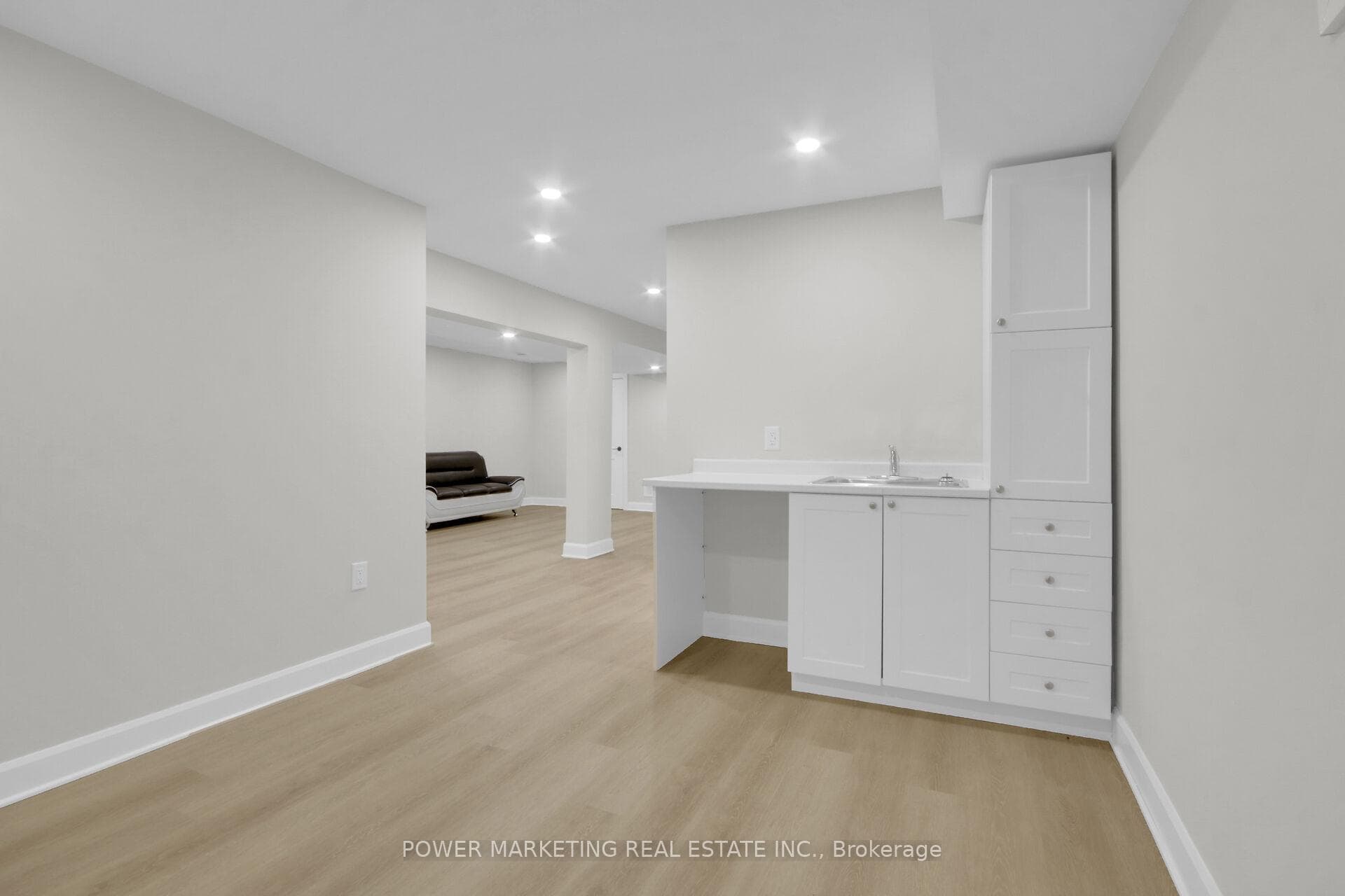 1312 BAYVIEW Drive photo 31