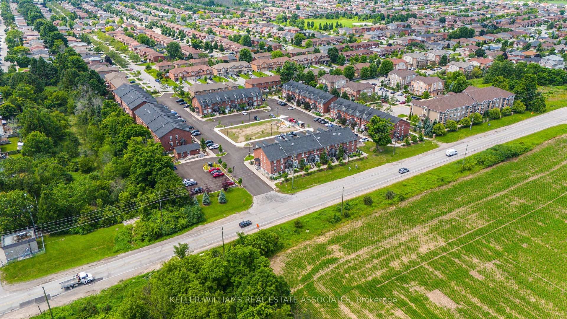 252 Penetanguishene Road Unit 13 photo 33