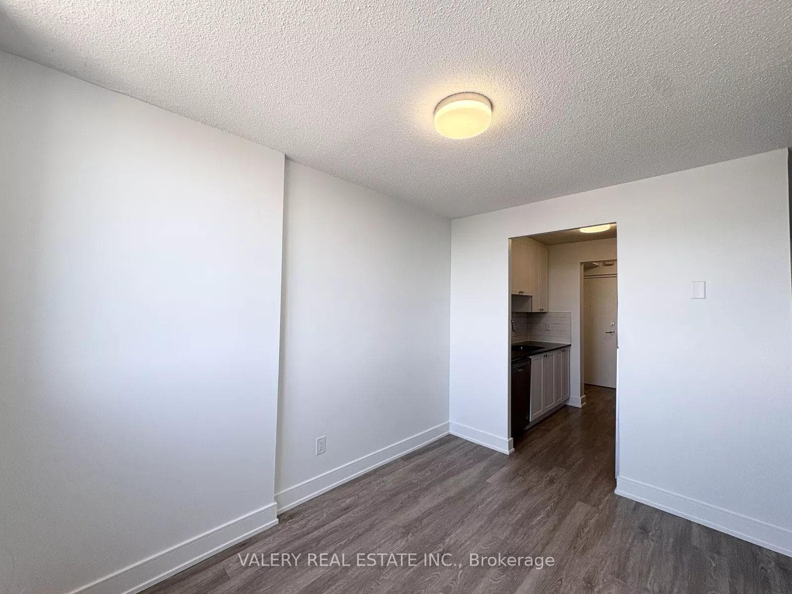 294 Chandler Drive Unit 1601 photo 13