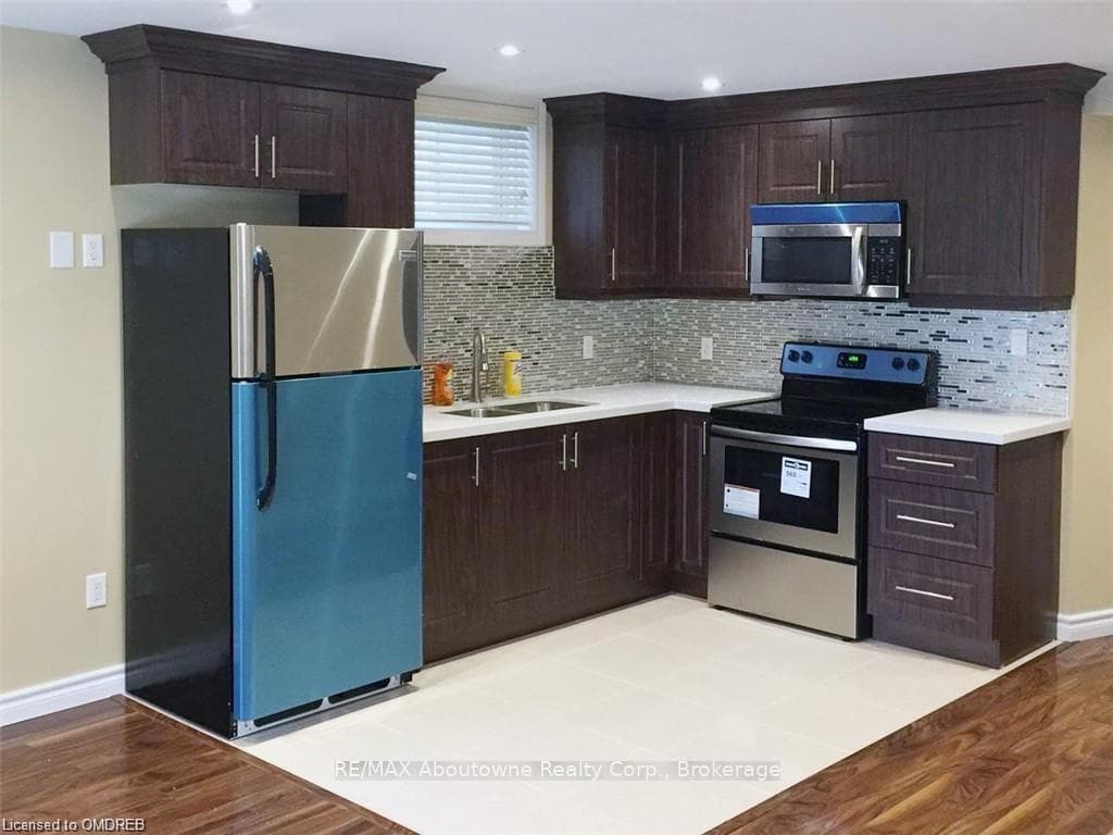9 GEDDES Crescent Unit Basement photo 2