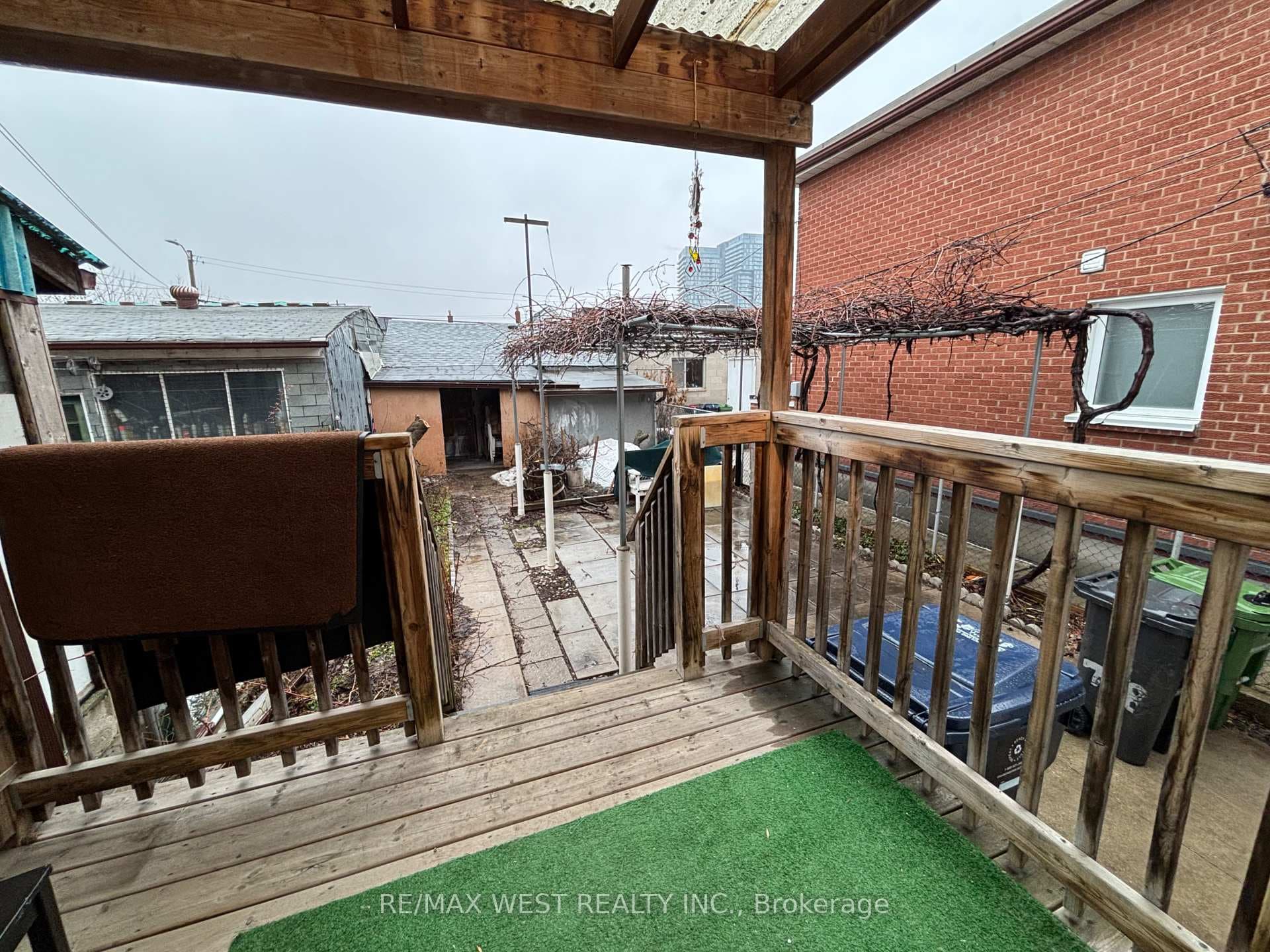 758 Gladstone Avenue Unit Main photo 10