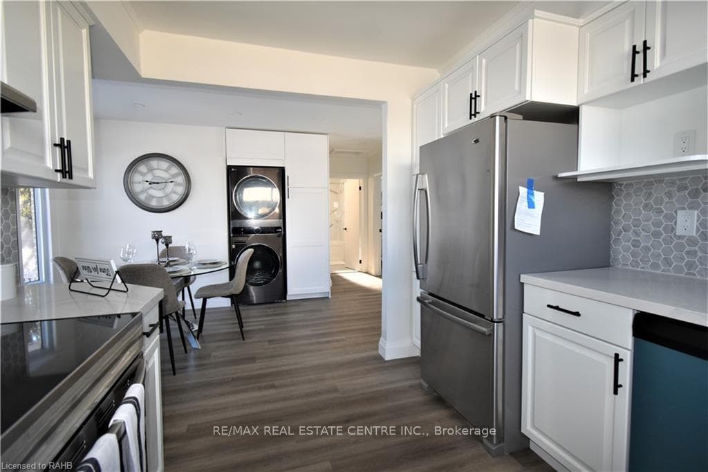 346 Brompton Avenue Unit MAIN photo 7
