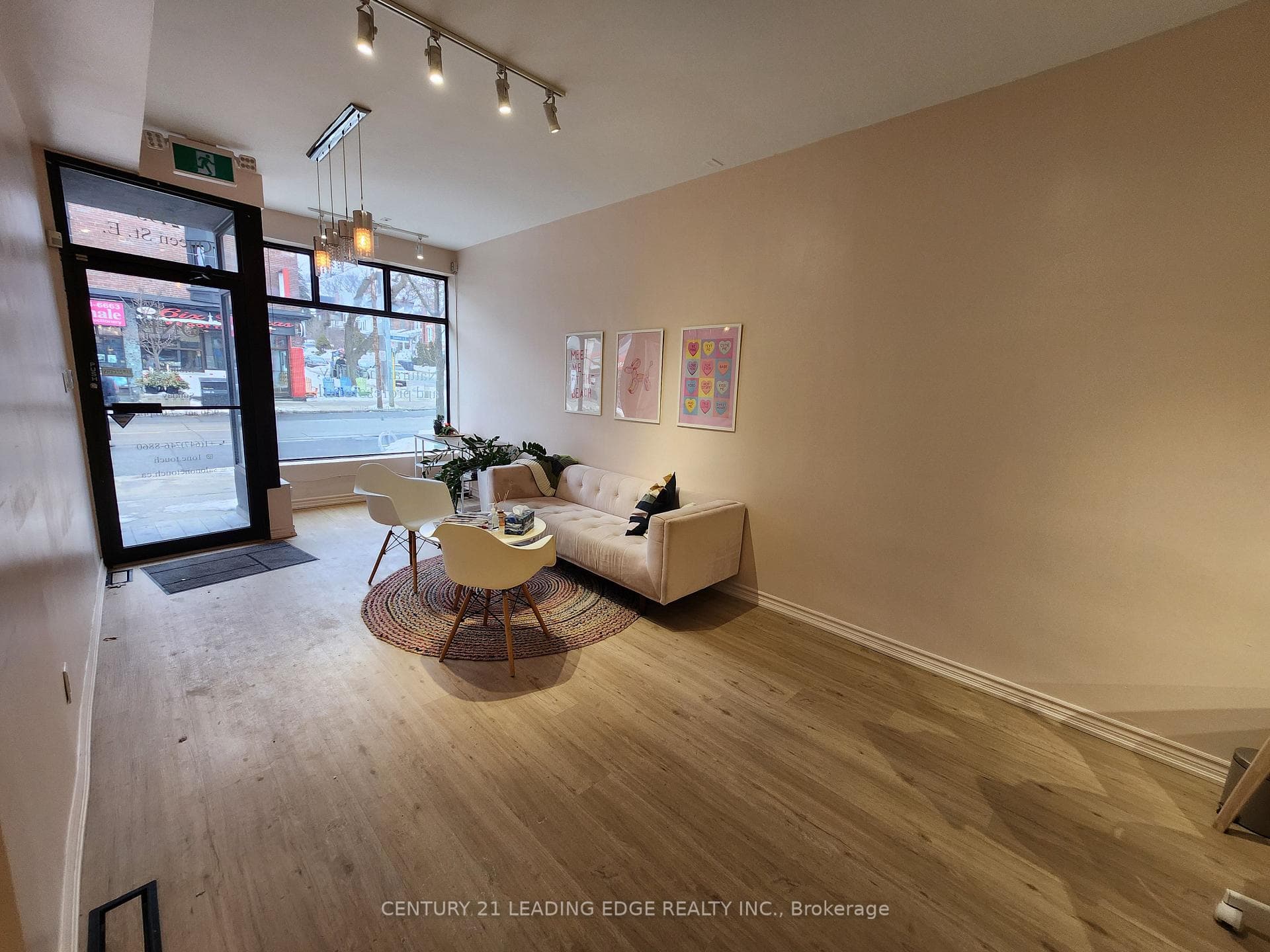 2193 Queen Street Unit Main Fl photo 6