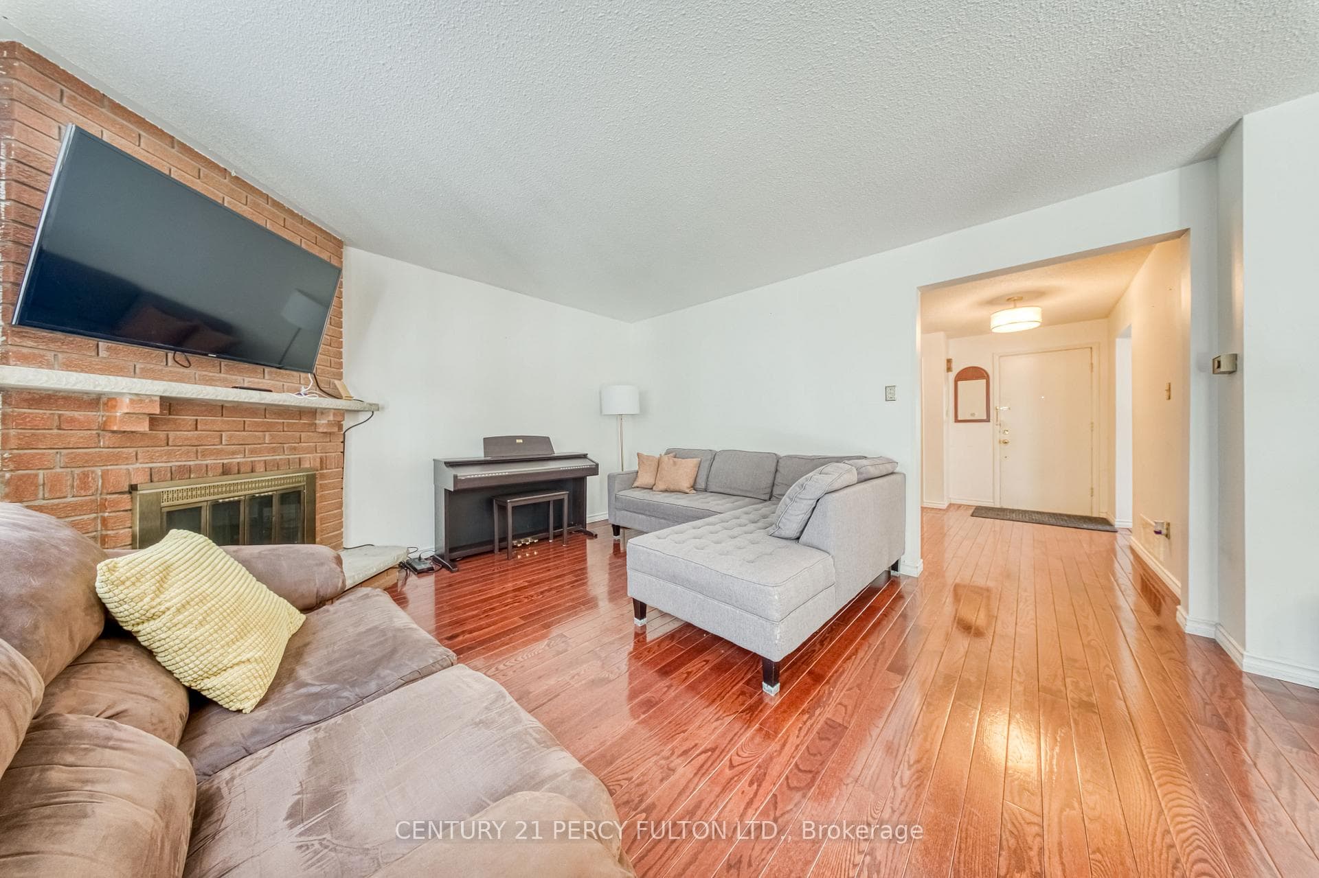 70 Millhouse Crescent photo 5