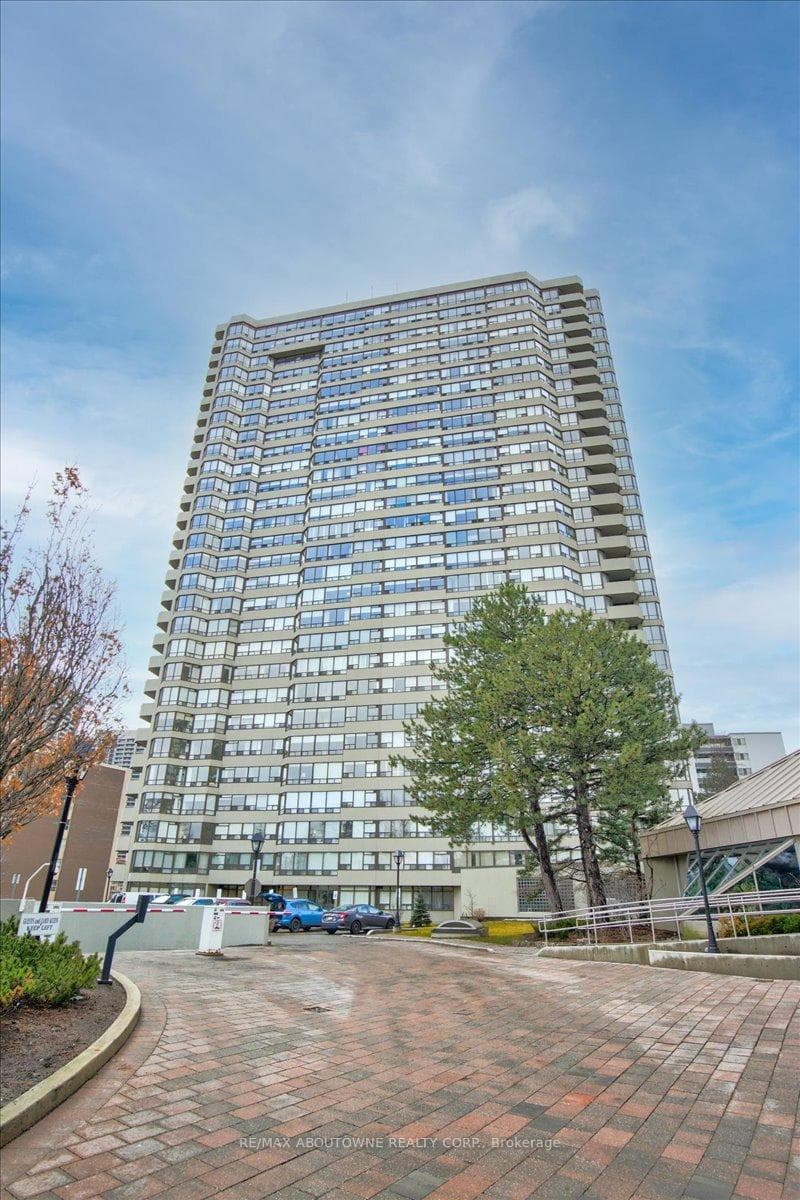 1300 Islington Avenue Unit 1609 photo 2
