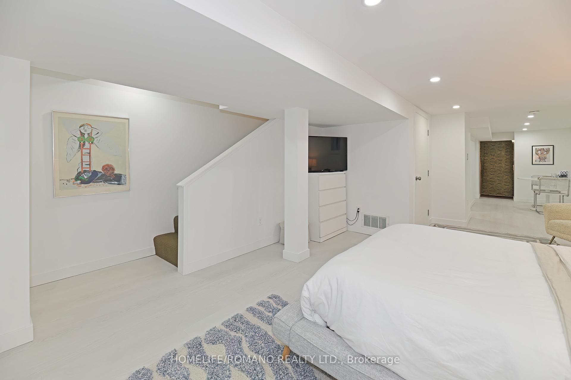 16 Sellers Avenue photo 20