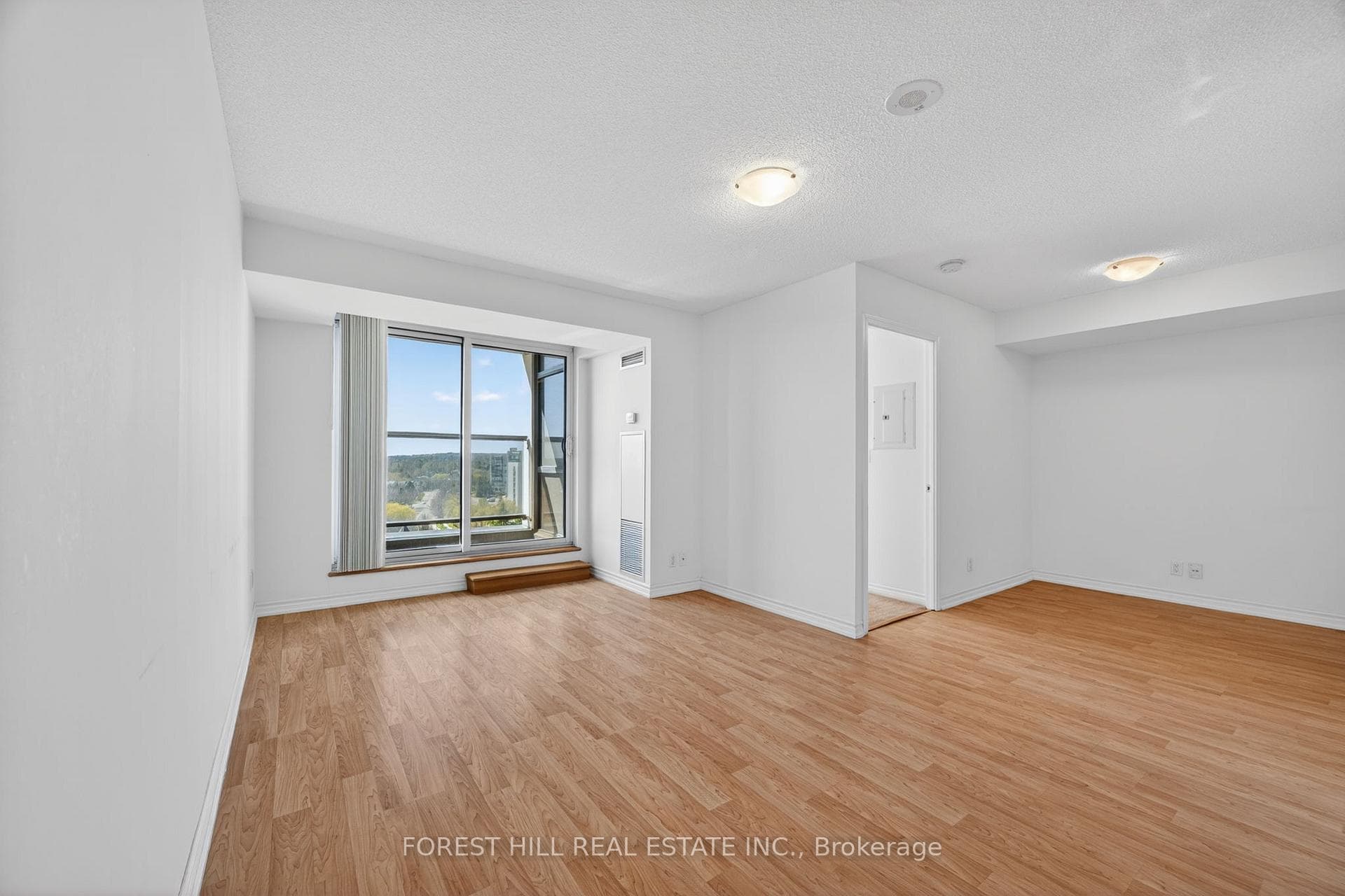 18 Harding Boulevard Unit 1121 photo 7