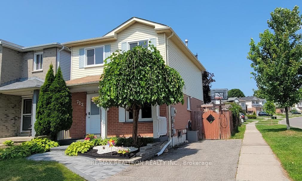 722 Hayes Avenue photo 2