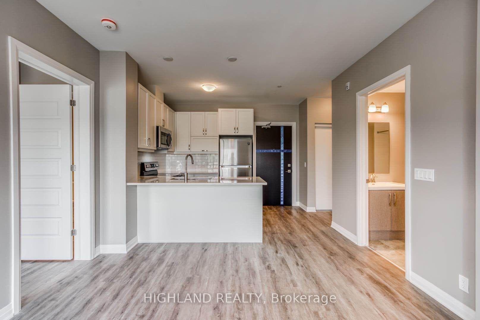 102 Grovewood Common Unit 129 photo 7
