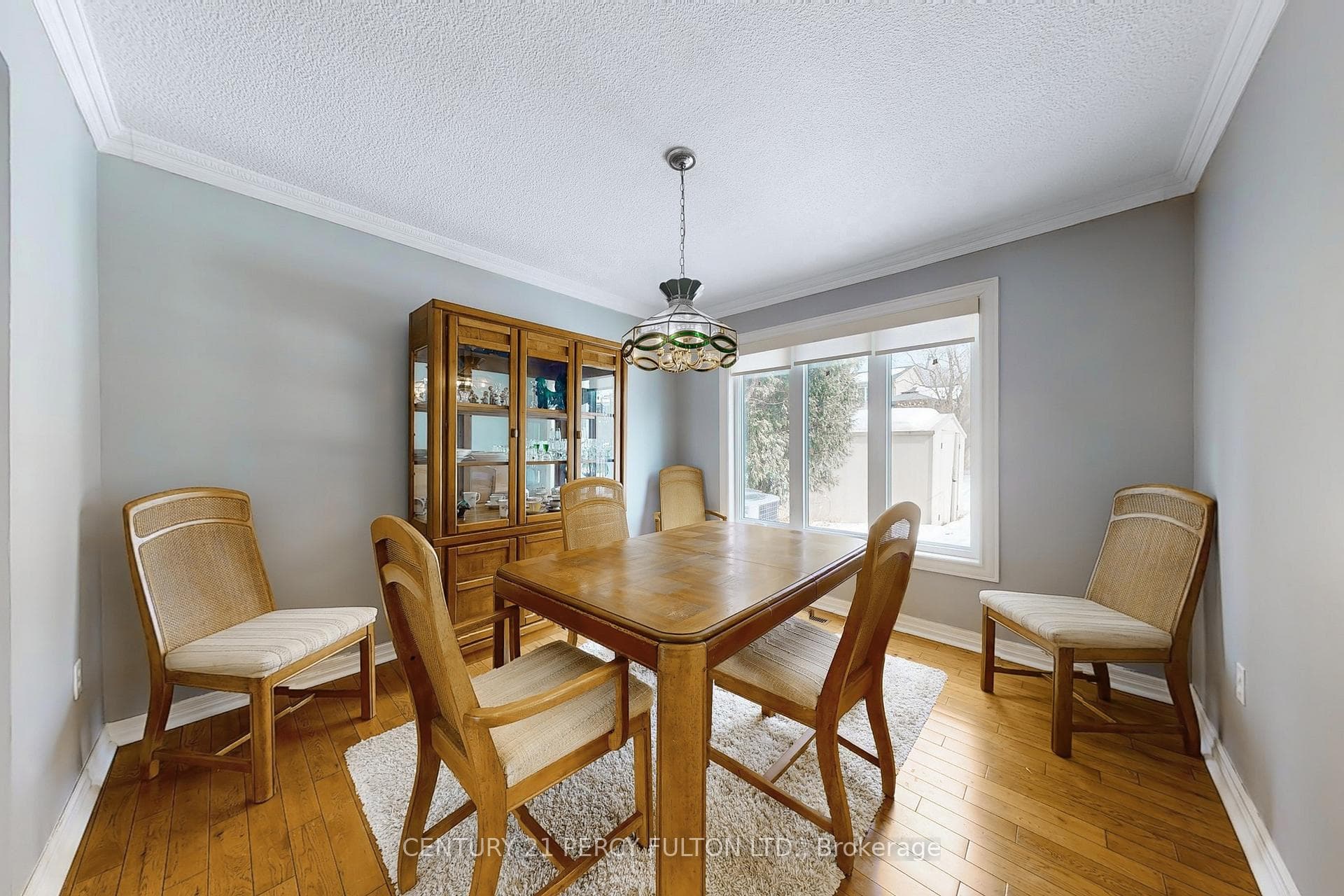 1813 Bronte Square photo 10