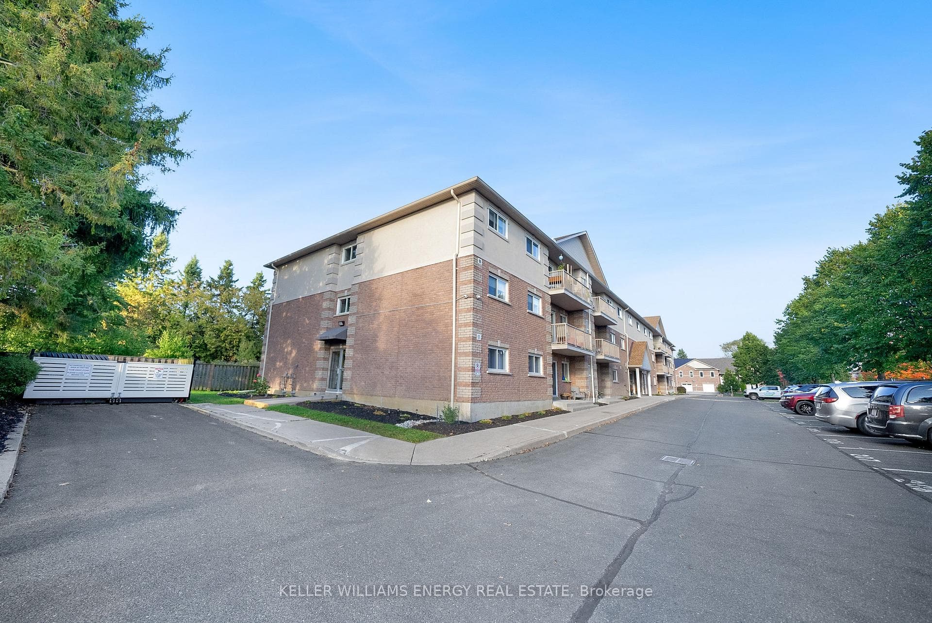 841 Battell Street Unit 208 photo 2