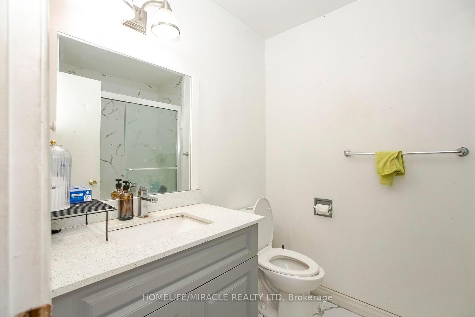 47 Longbourne Crescent photo 26
