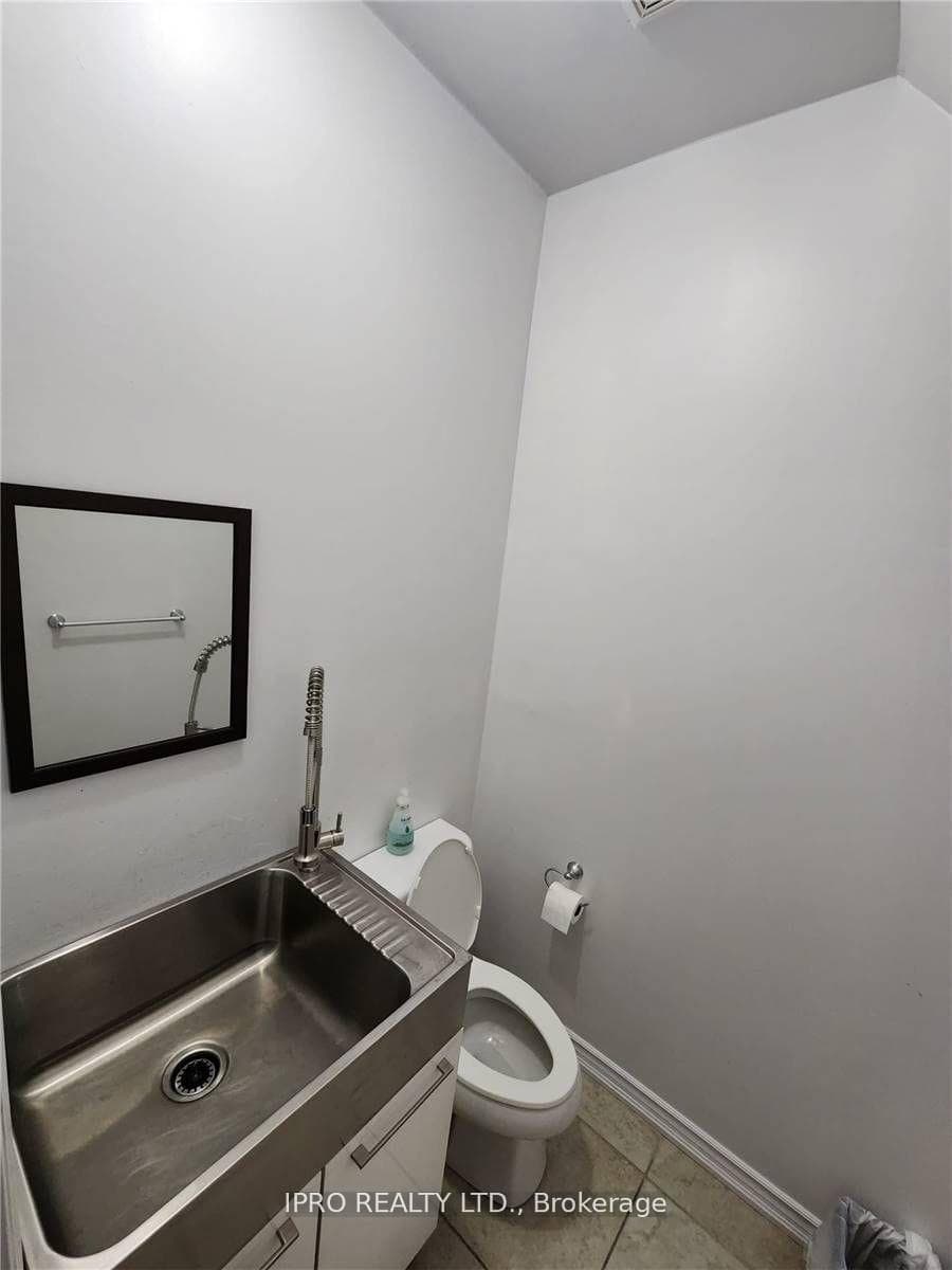 1401 Plains Road Unit 103 photo 15