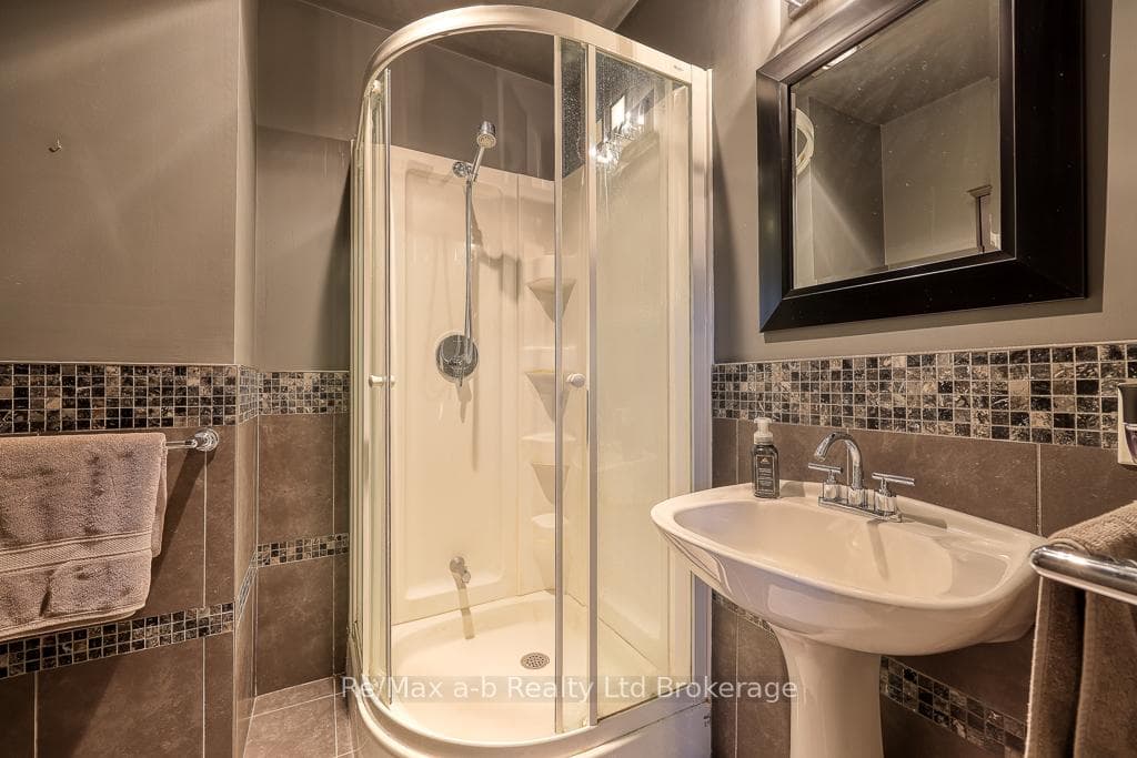 130 Argyle Street photo 20