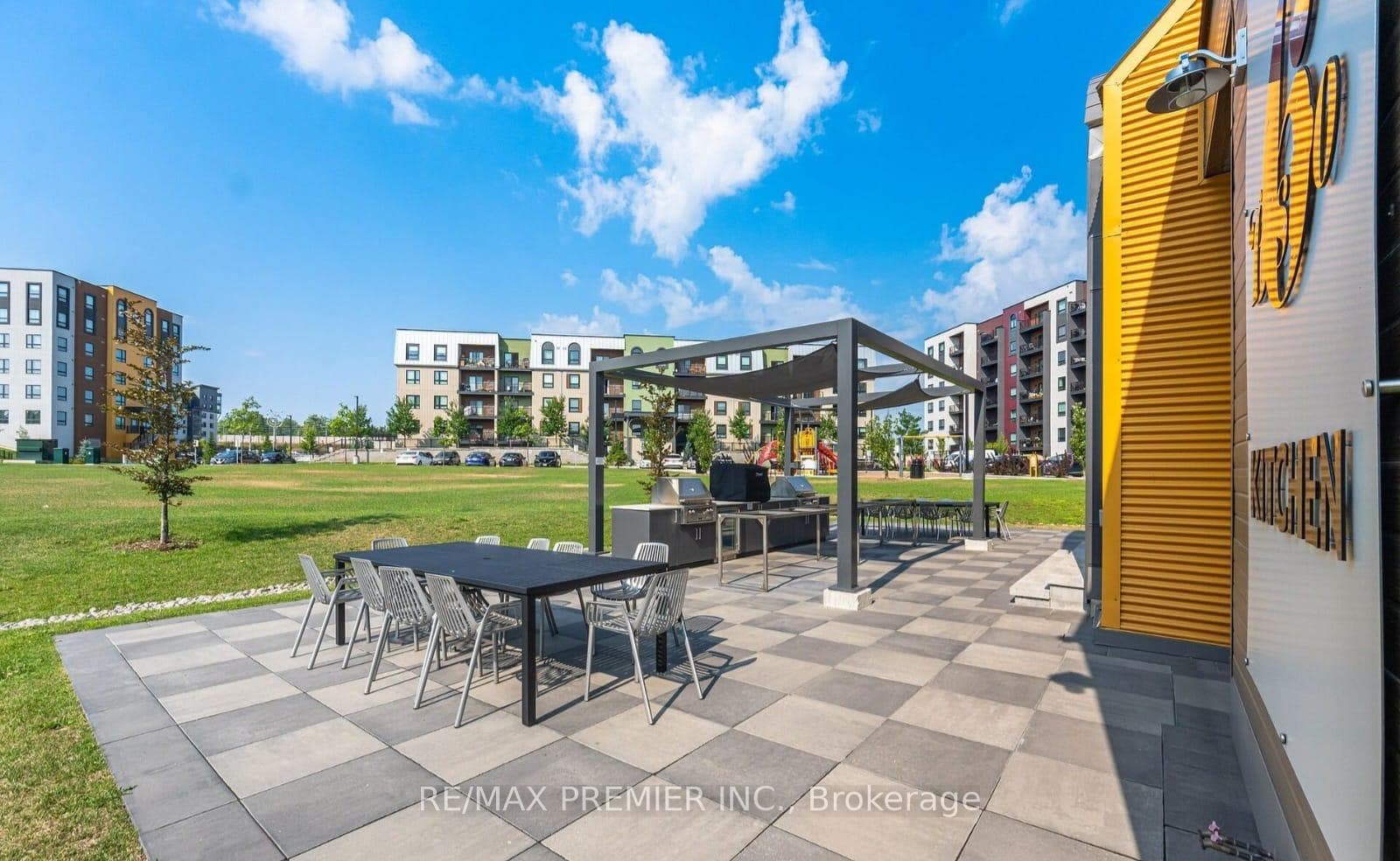 6 Spice Way Unit 210 photo 26