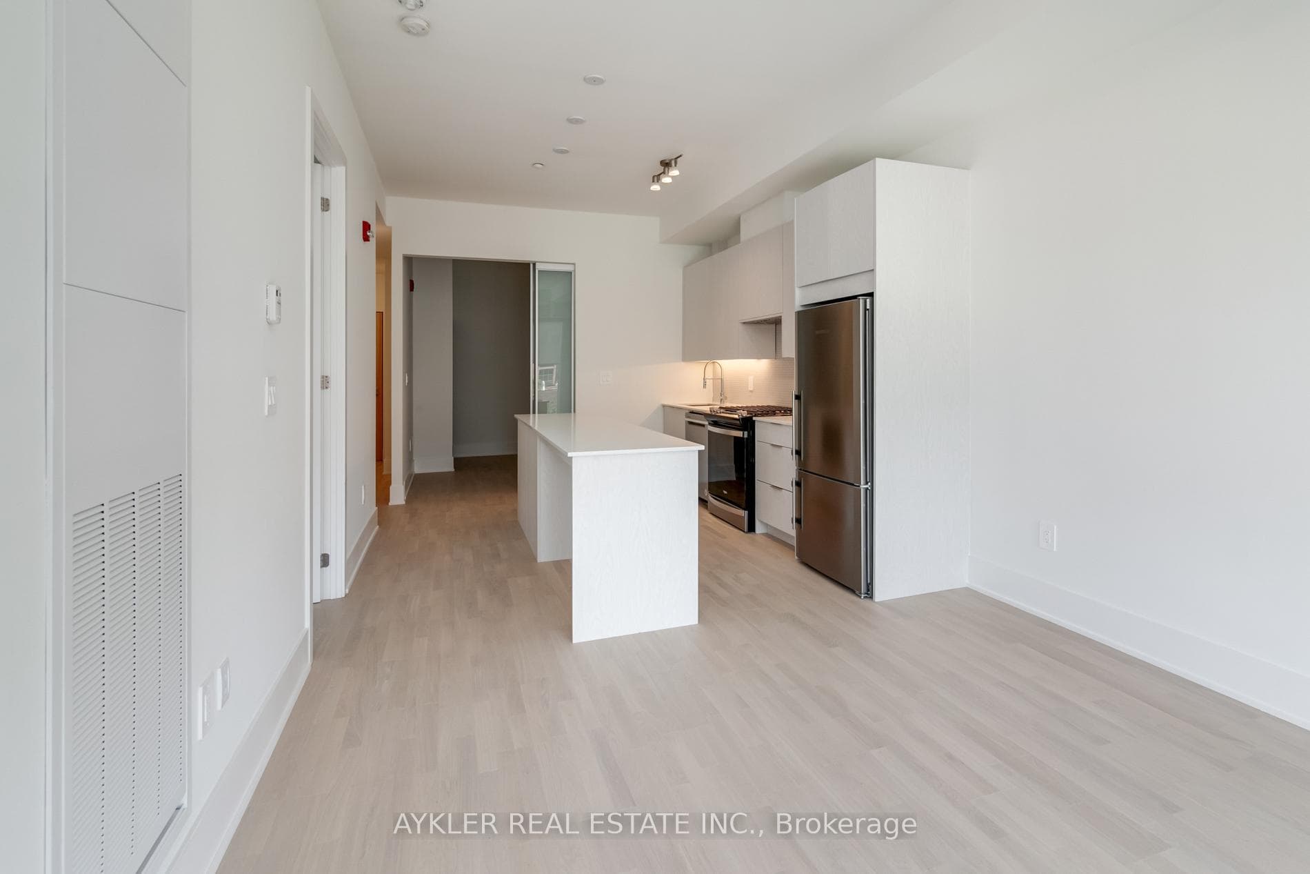 495 Logan Avenue Unit 307 photo 12
