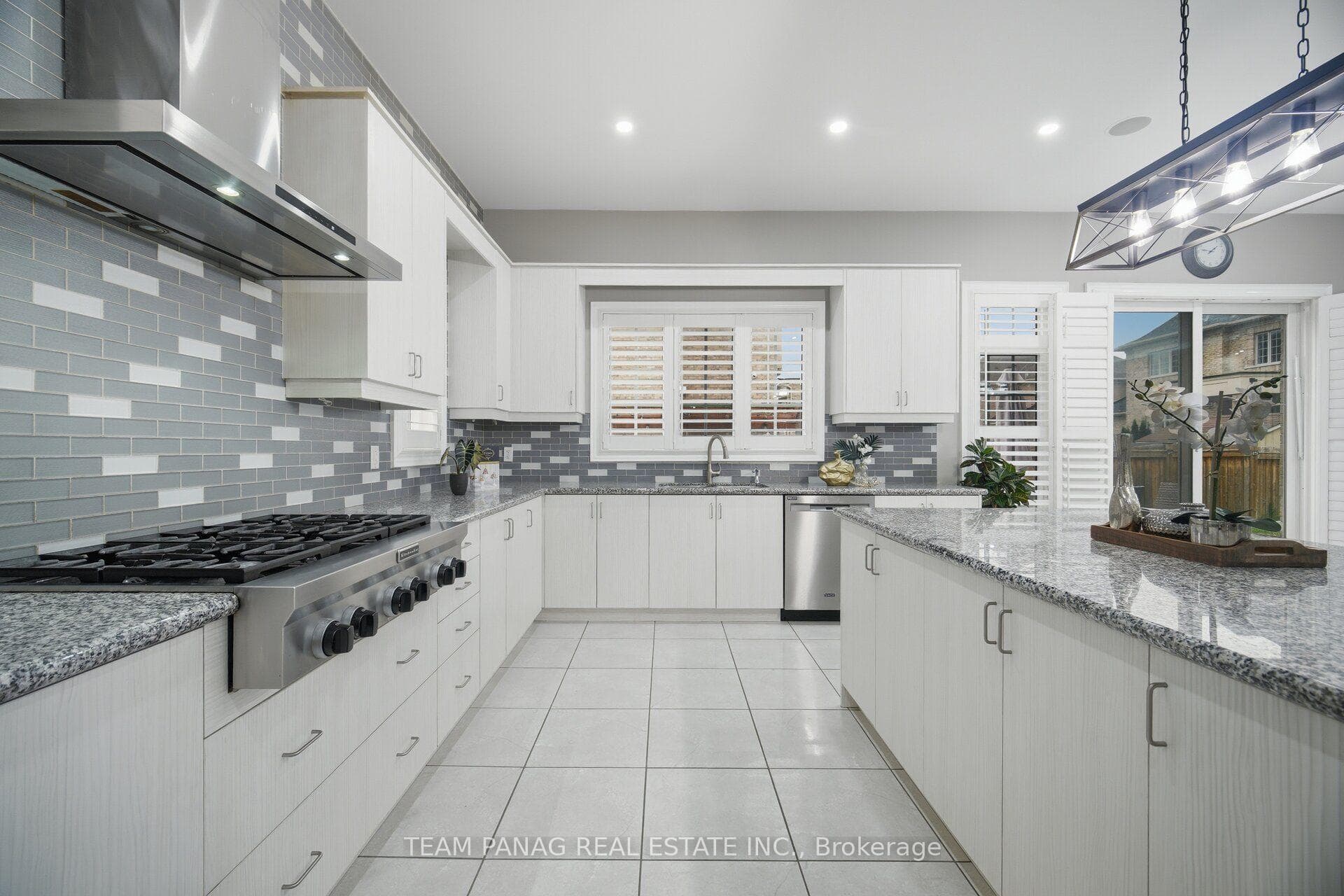 7 Balloon Crescent photo 19
