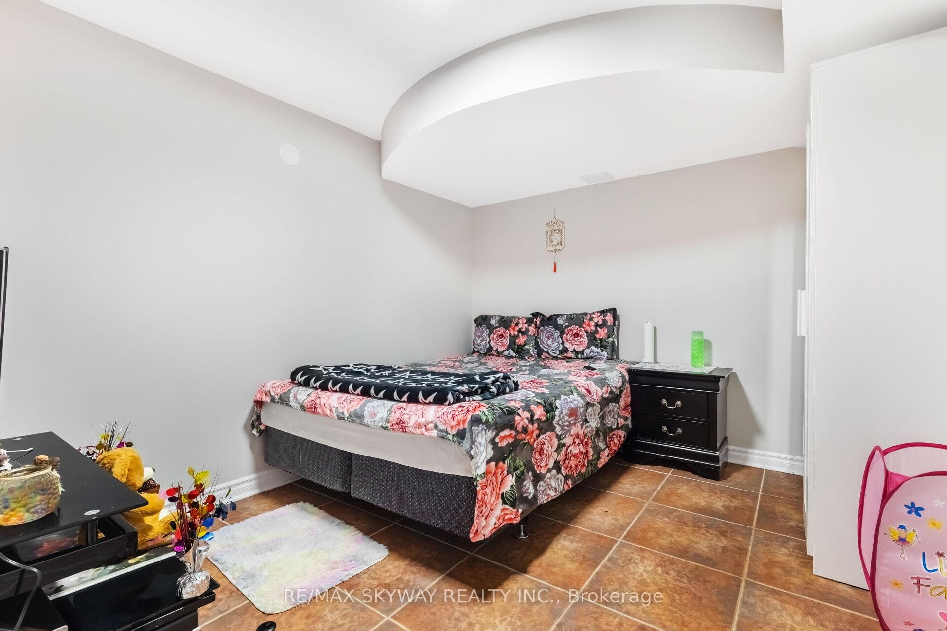 104 Sandmere Avenue photo 38