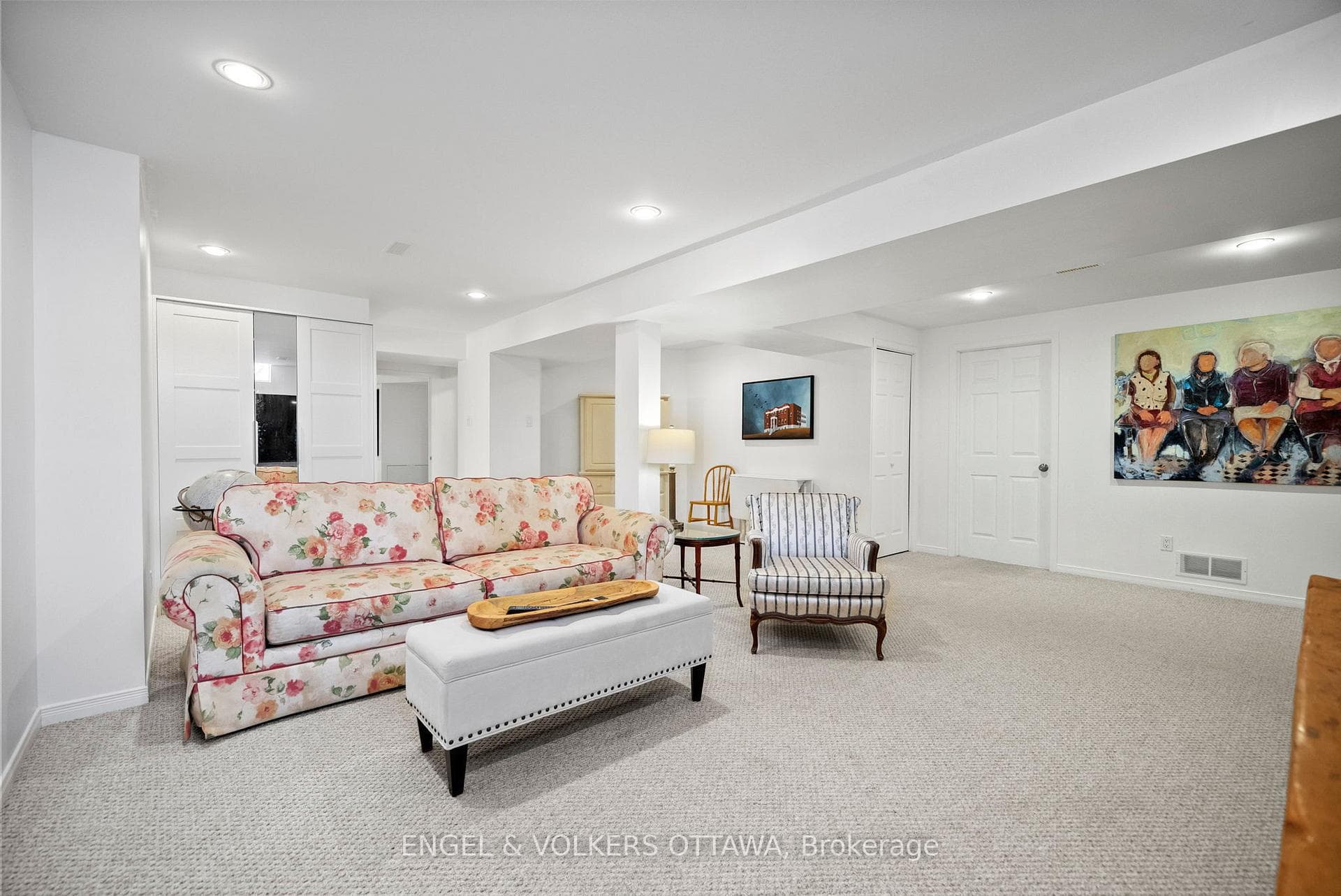 17 Colindale Avenue photo 26