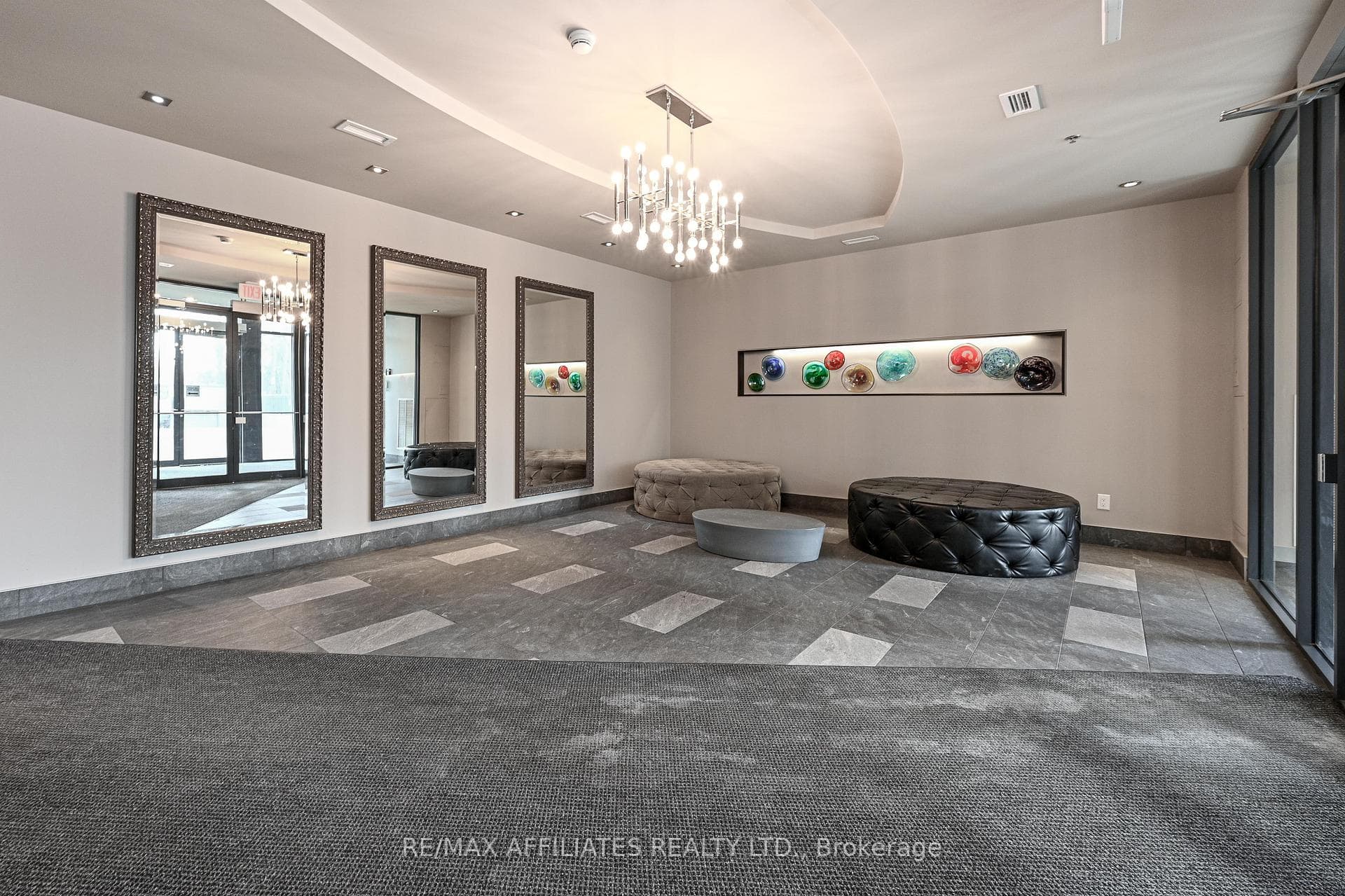 360 Patricia Avenue Unit 209 photo 32
