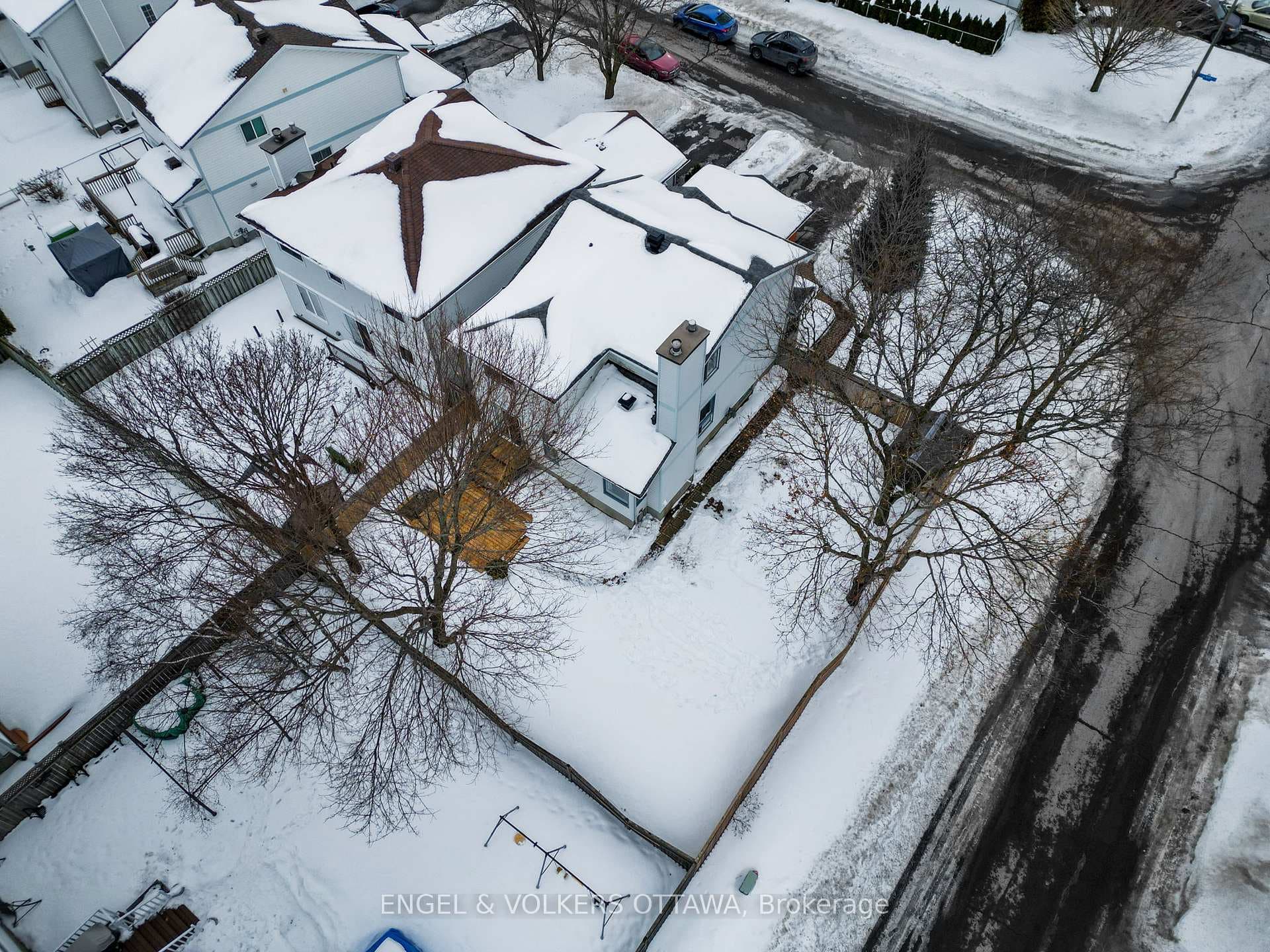 14 Atoll Street photo 33