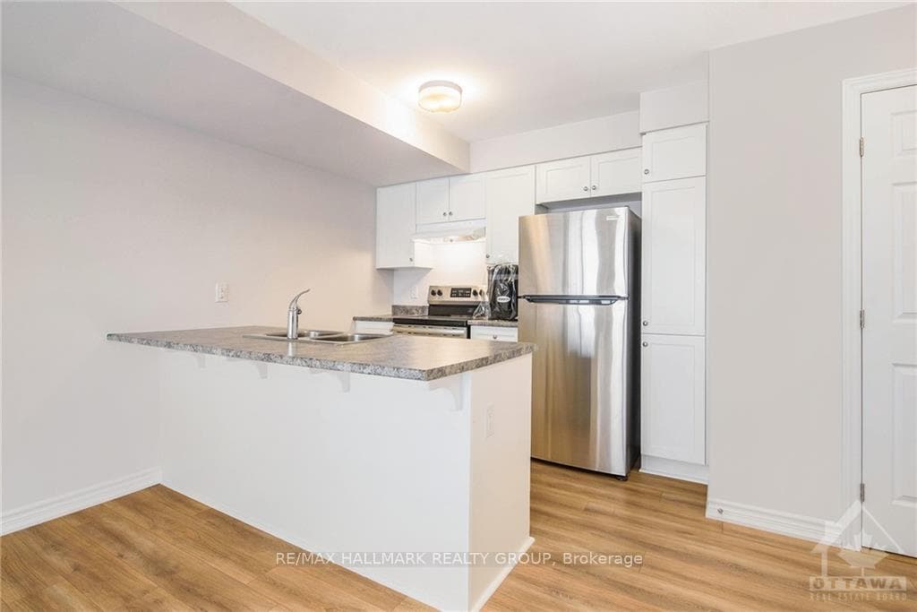 284 ZENITH photo 7