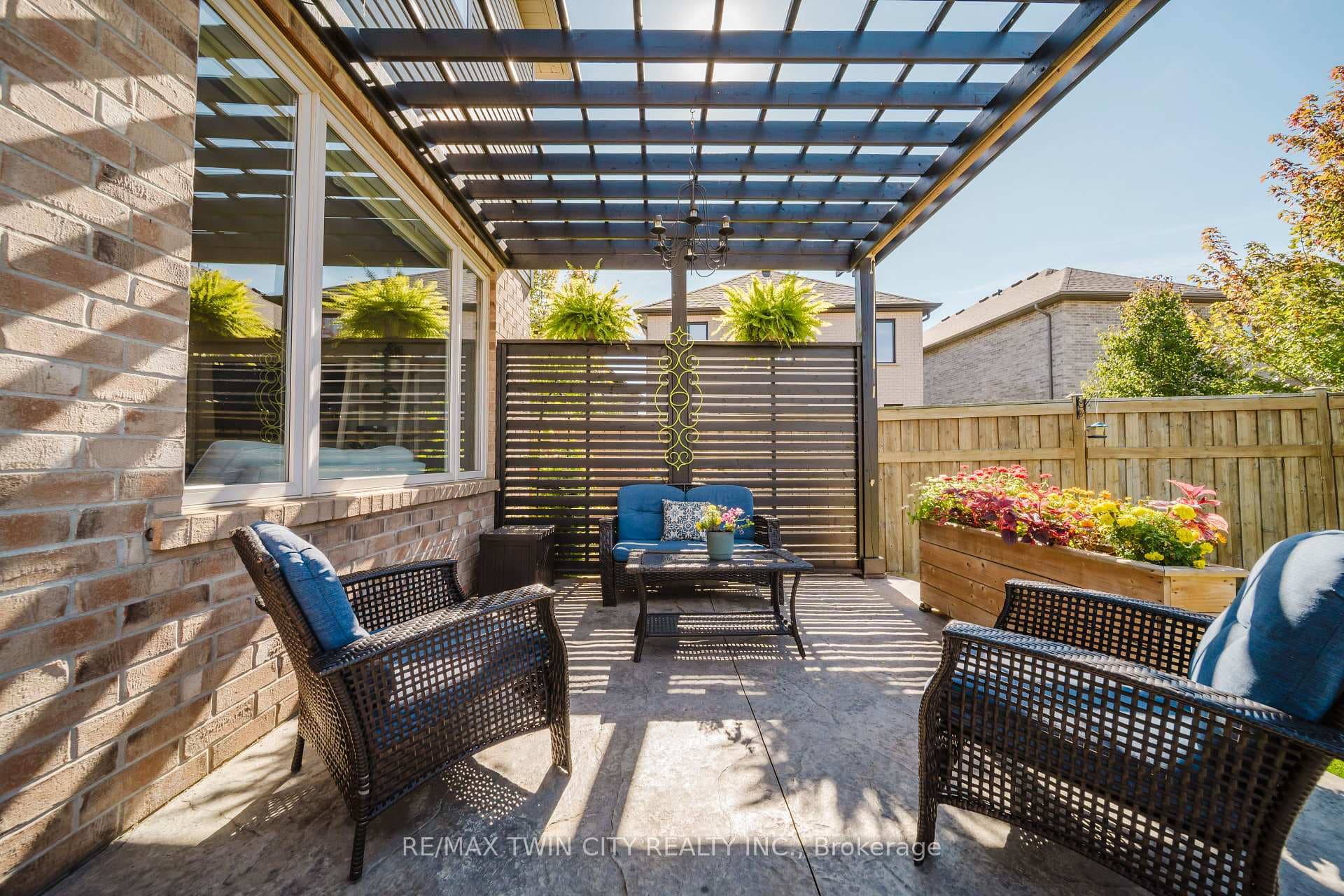 597 Sundew Drive photo 44