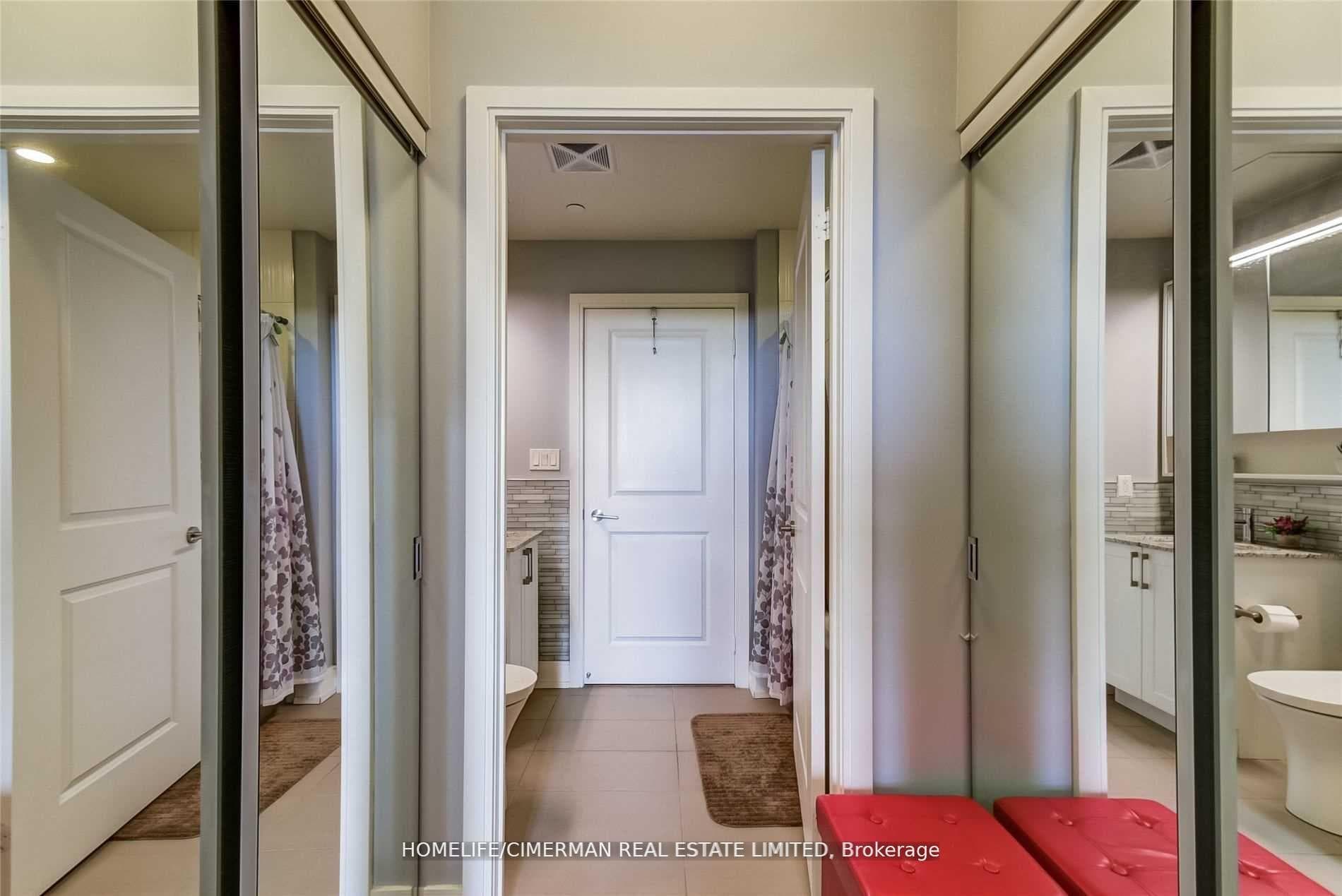 9600 Yonge Street Unit 706B photo 16