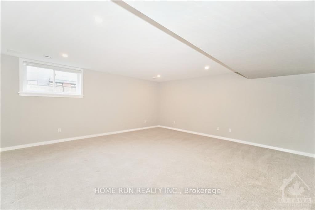 313 WIGWAS Street photo 27