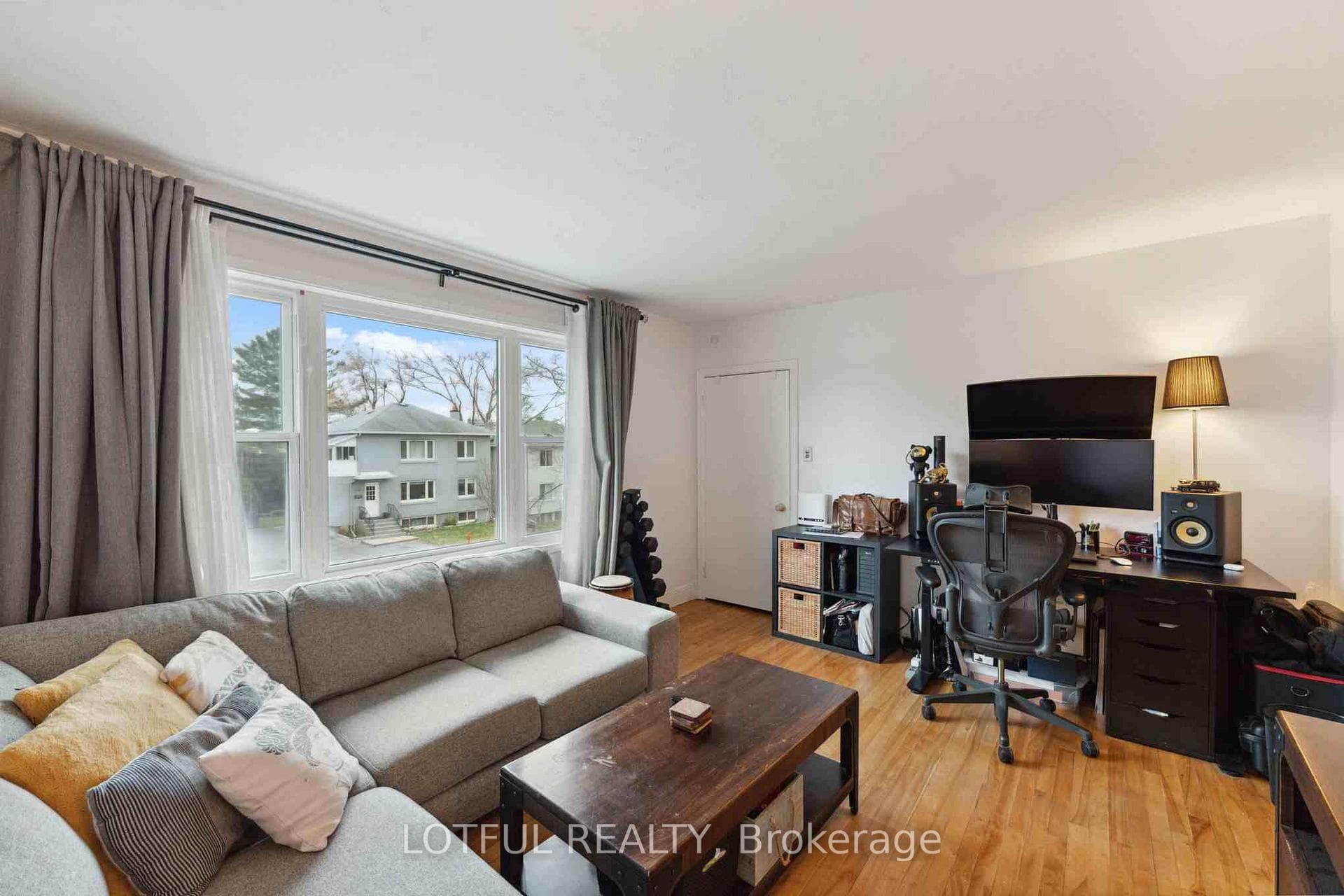 2427 Chasseur Avenue Unit 2 photo 2