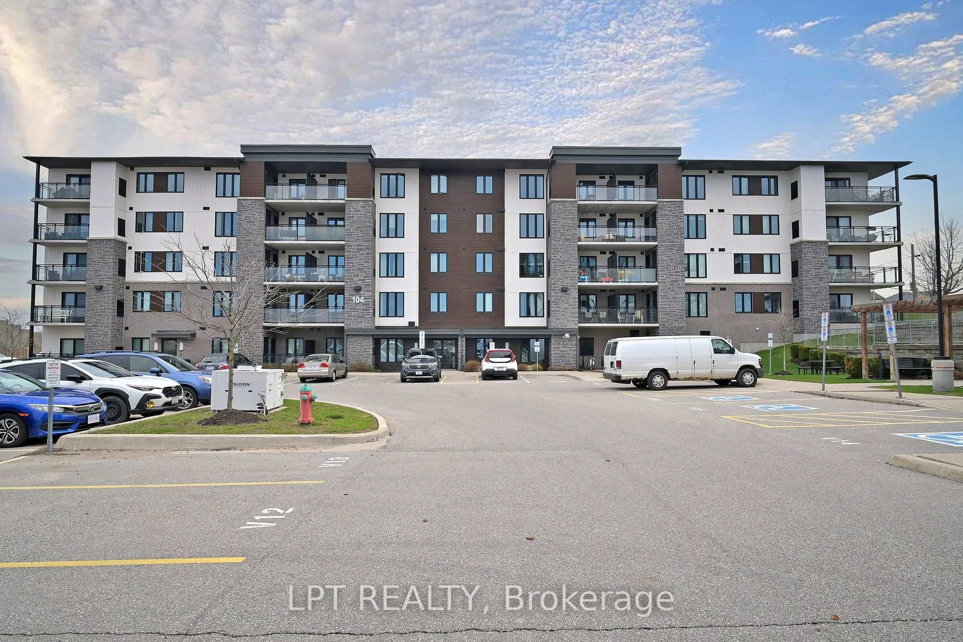 104 Summit Ridge Drive Unit 302 photo 2