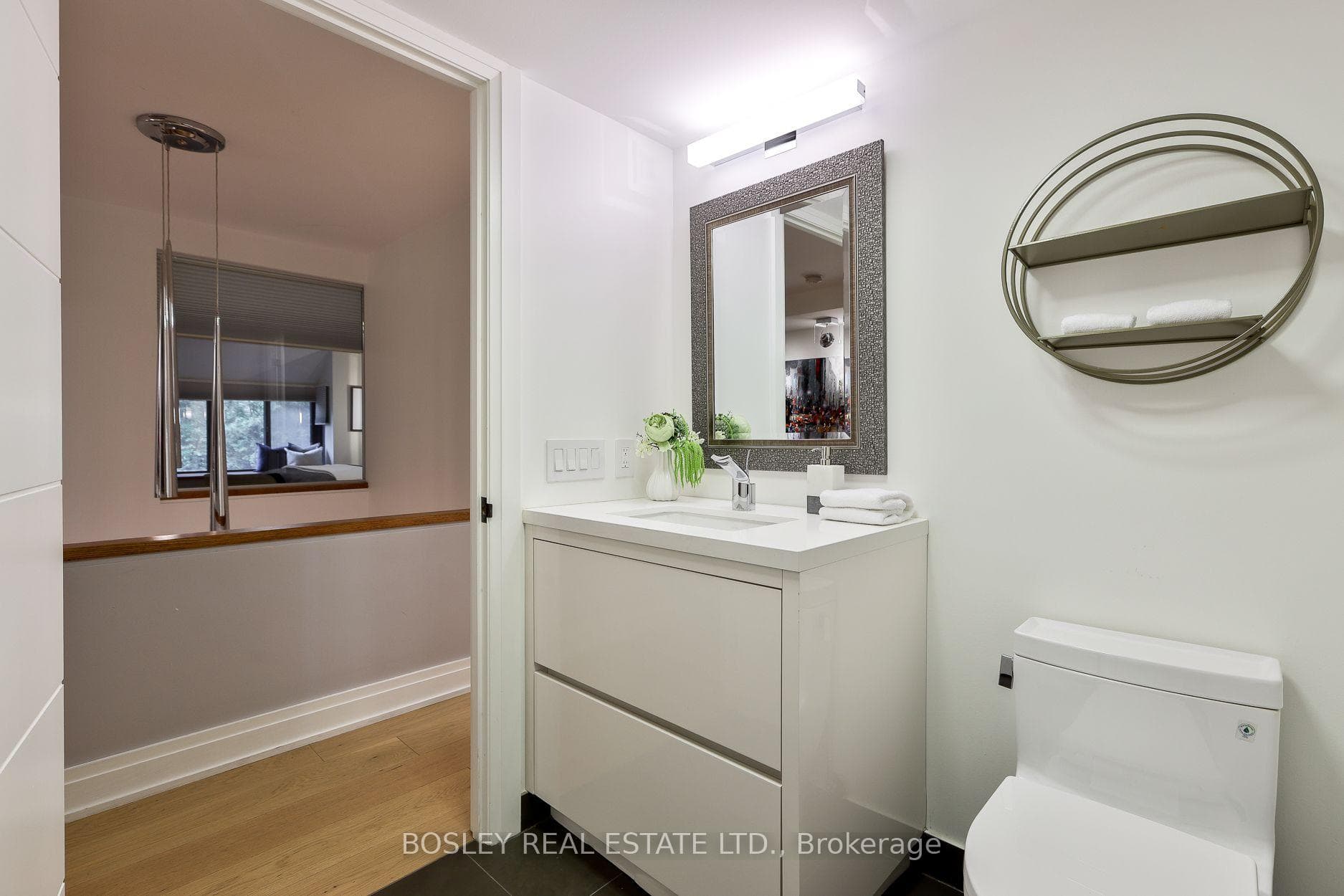 40 Oaklands Avenue Unit 107 photo 31