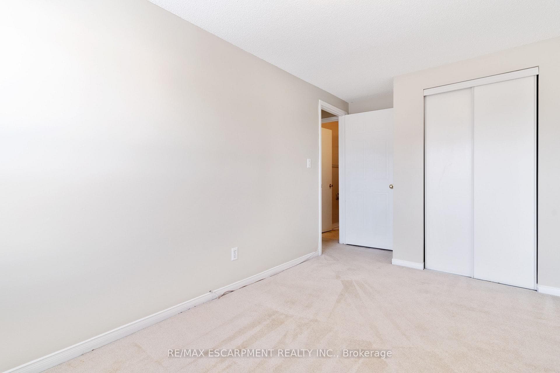 1550 Reeves Gate Unit 12 photo 18