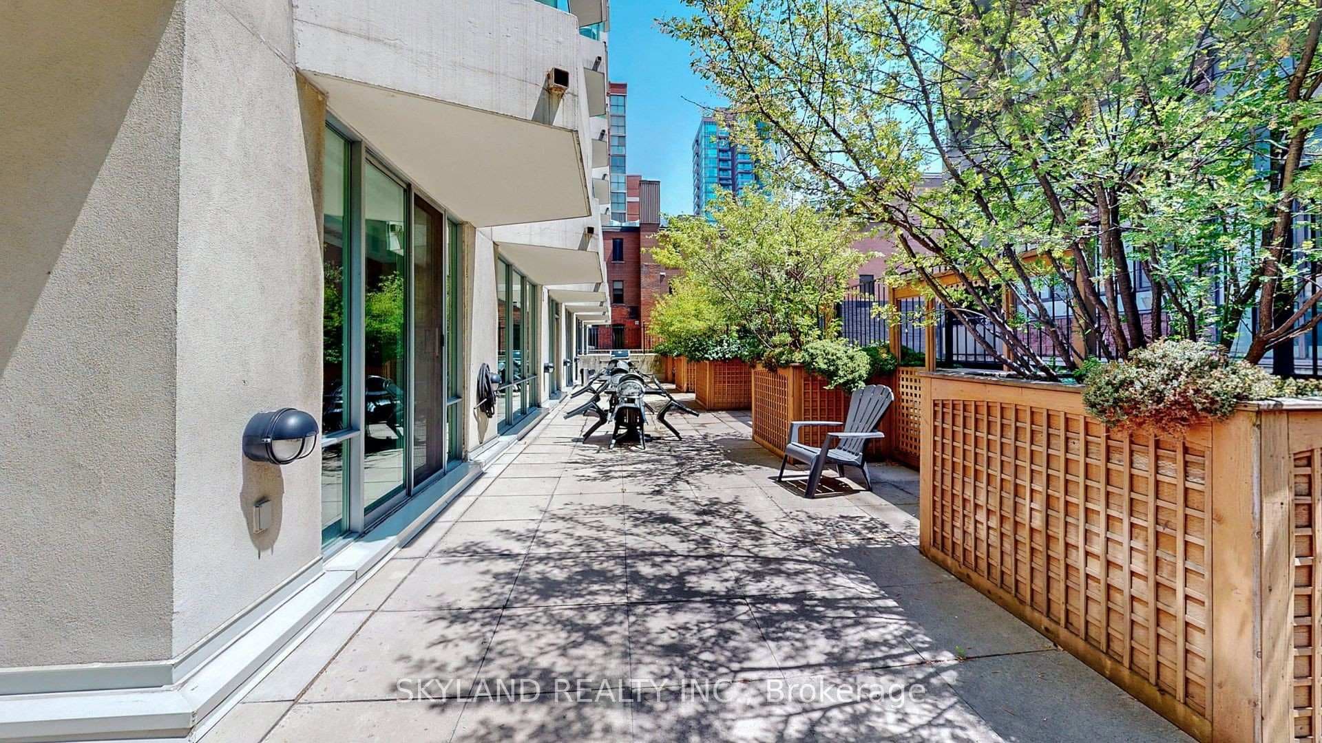 77 Lombard Street Unit 914 photo 14