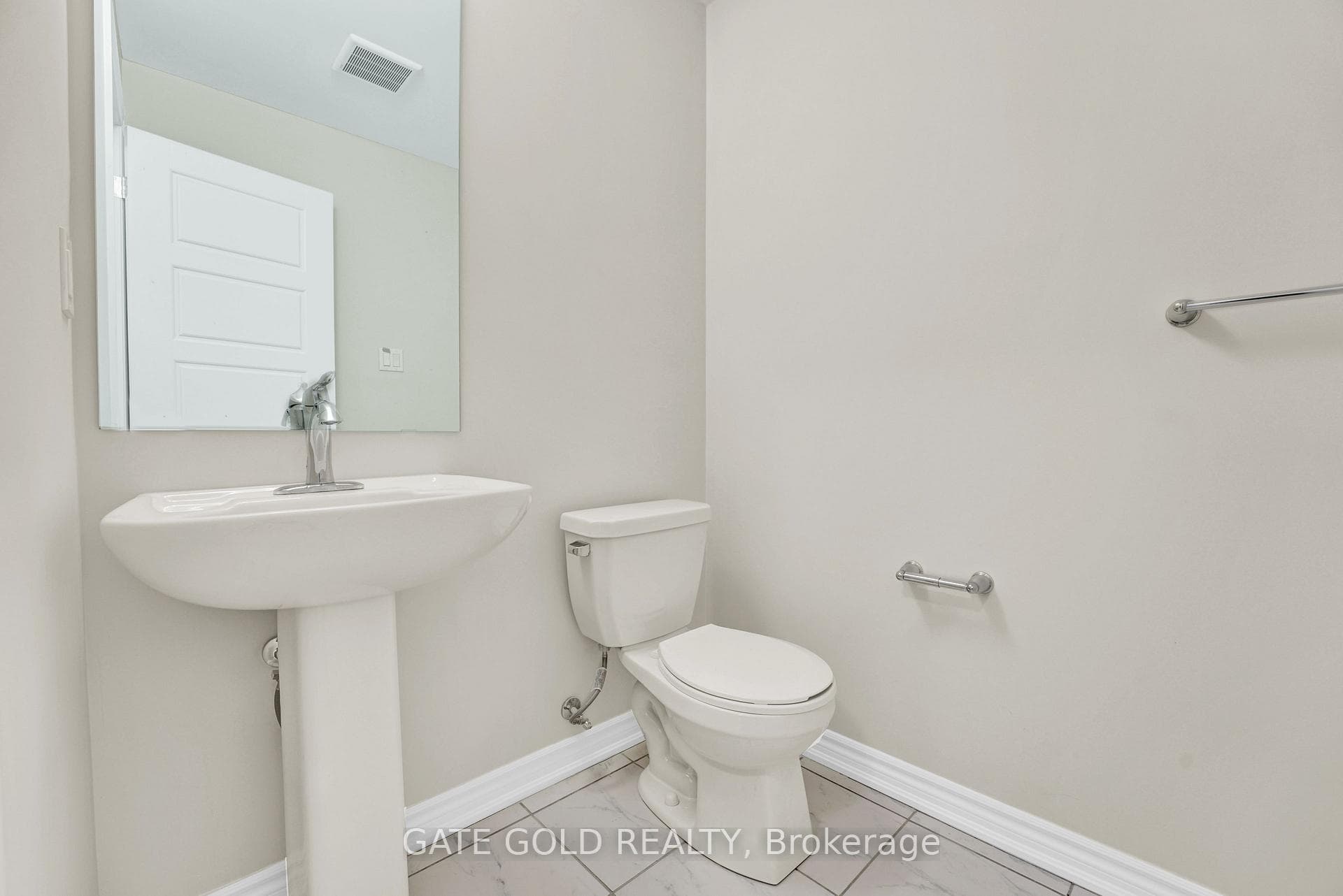 520 Barker Parkway photo 6