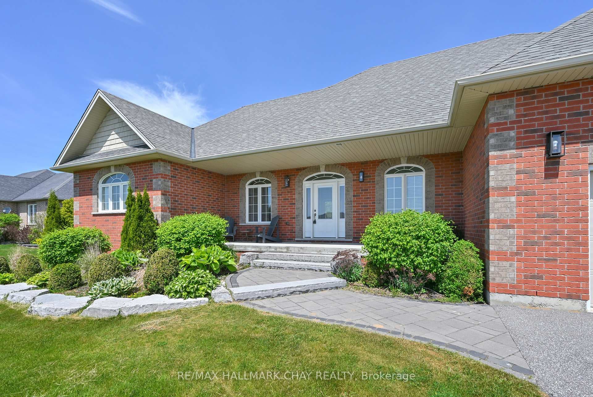 11 Harry Parker Place photo 2