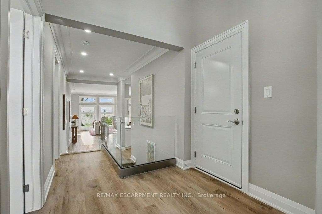 33 Sister Kern Terrace photo 7
