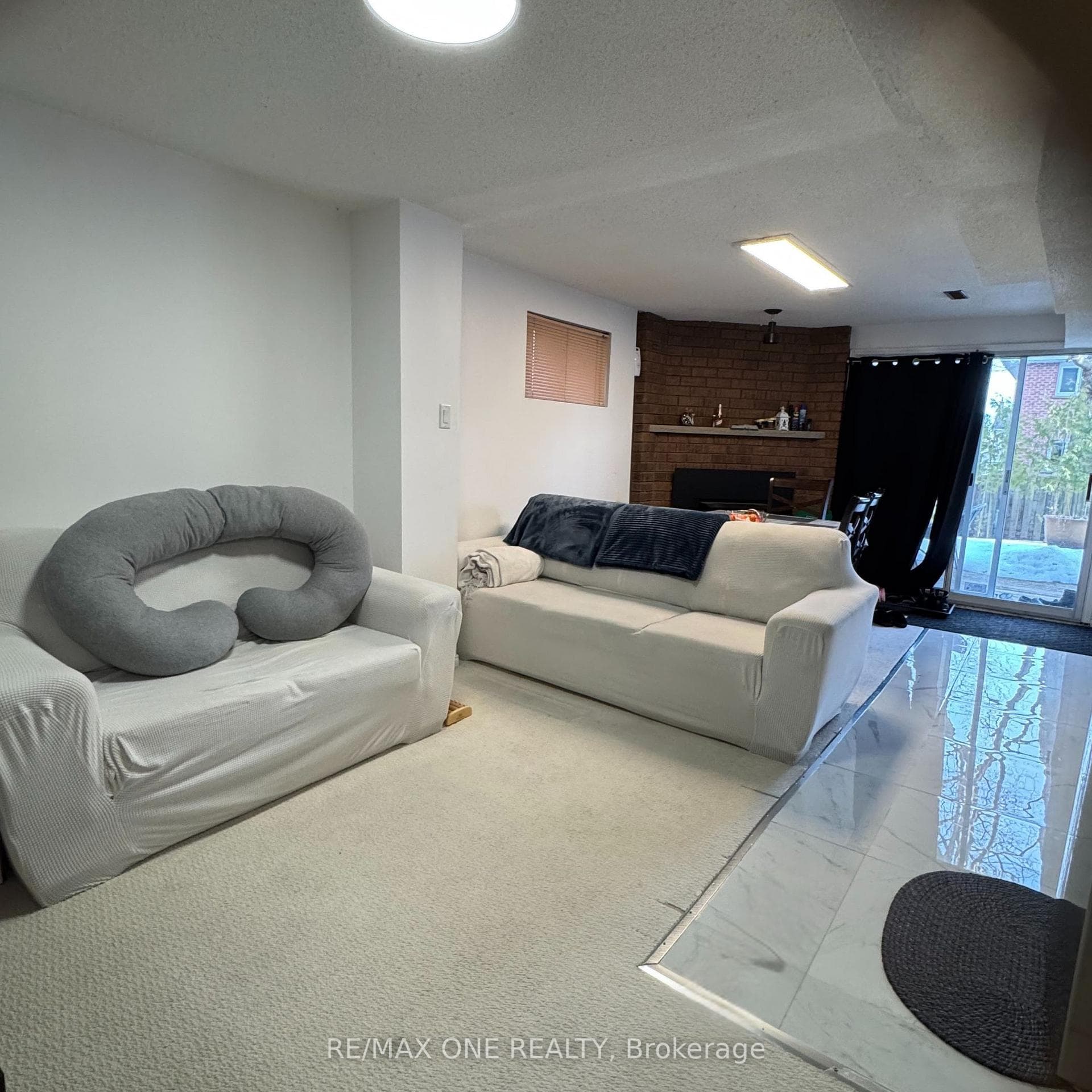 19 Chadburn Crescent photo 7